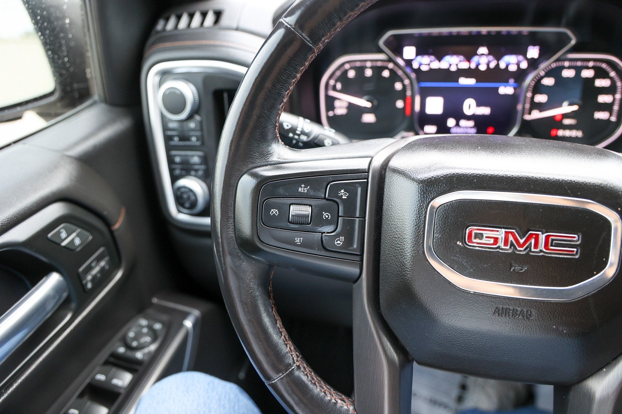 2019 GMC Sierra AT4