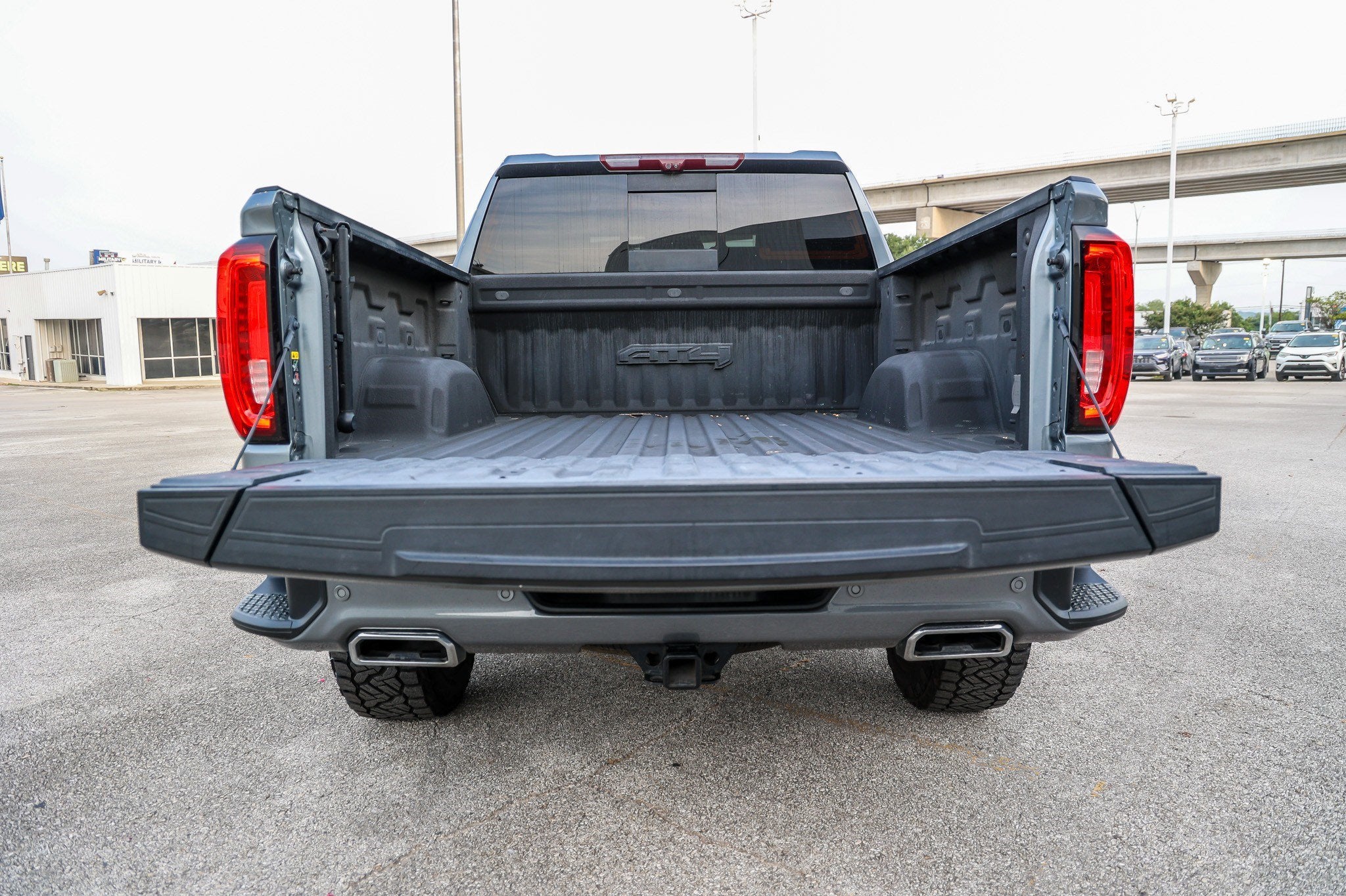2021 GMC Sierra AT4
