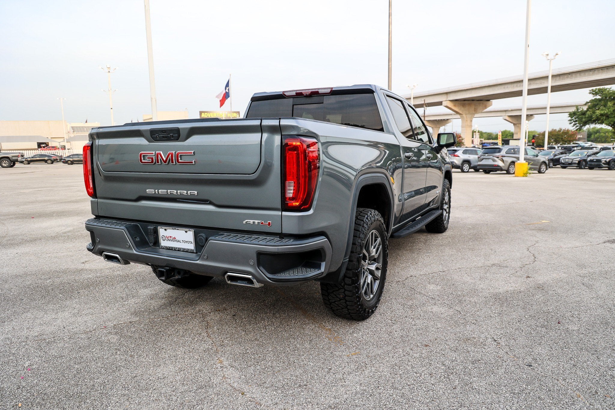2021 GMC Sierra AT4