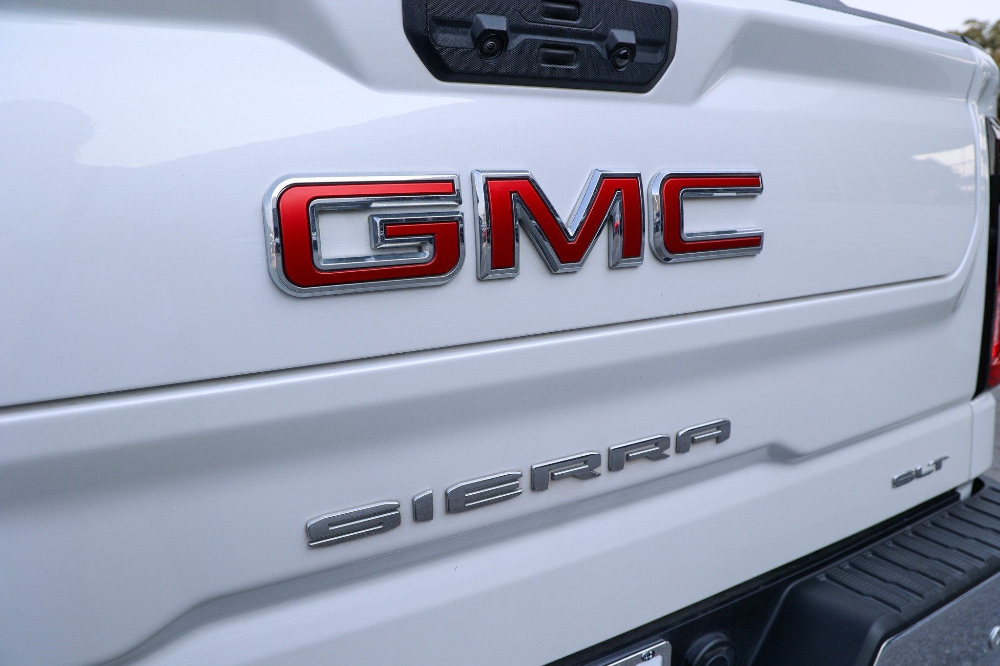 2024 GMC Sierra SLT