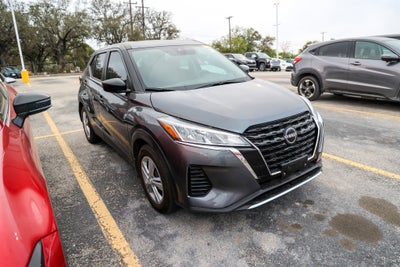 2025 Nissan Kicks Play S