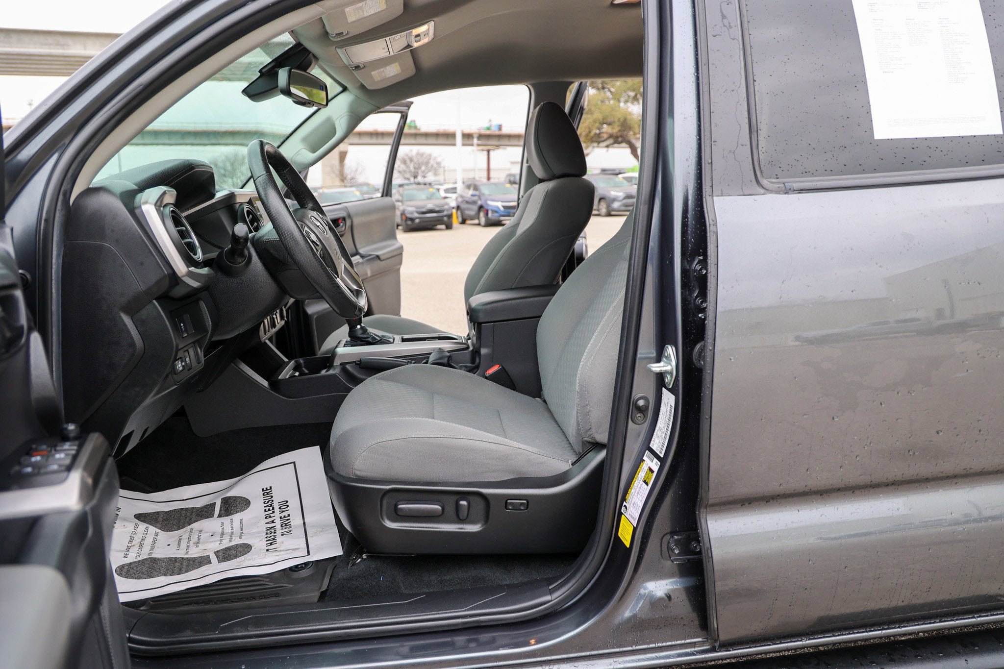 2023 Toyota TACOMA SR5 SR5