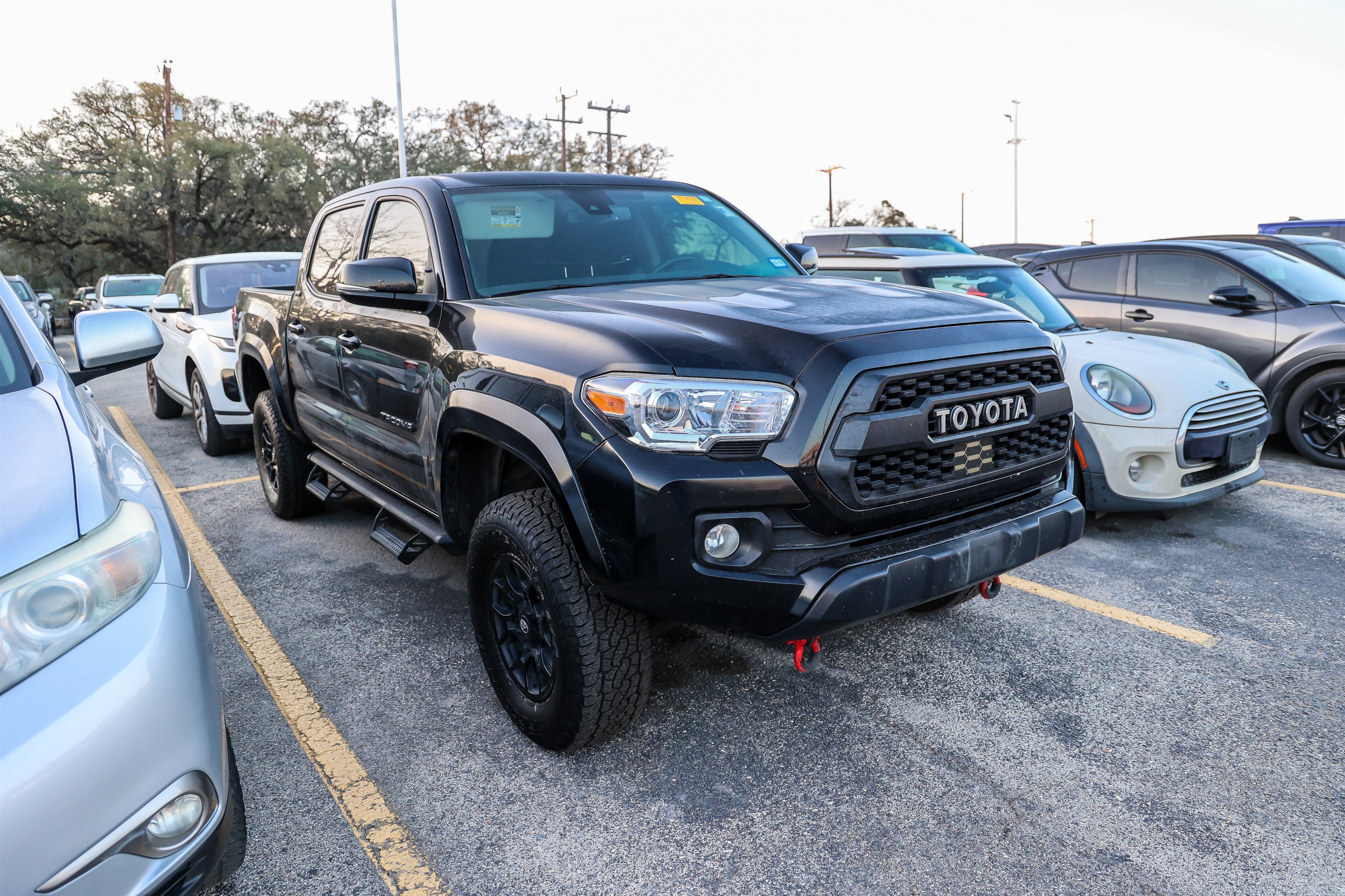 2022 Toyota TACOMA SR5 SR5