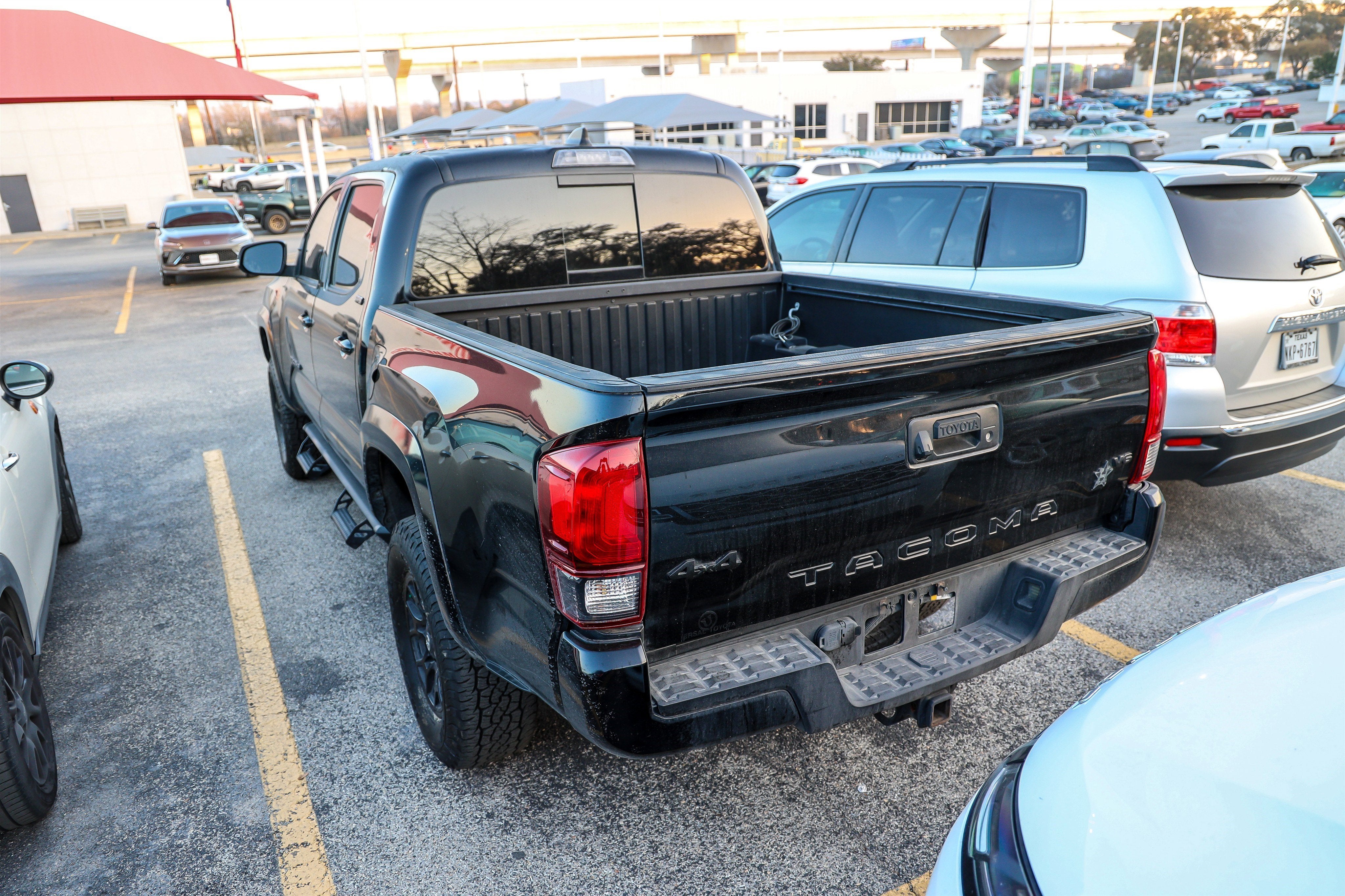 2022 Toyota TACOMA SR5 SR5