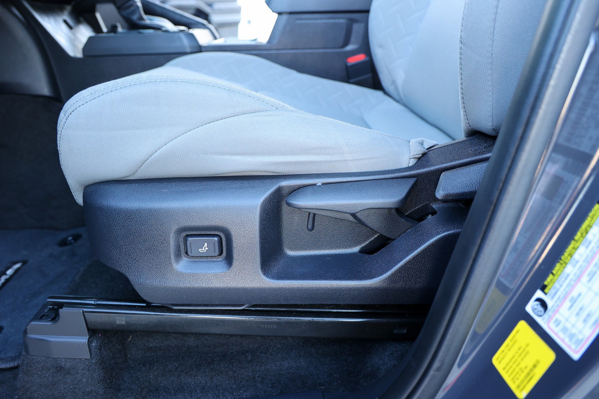 2024 Toyota TACOMA SR5 SR5