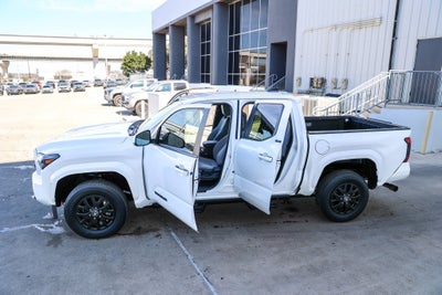 2025 Toyota TACOMA SR5 SR5