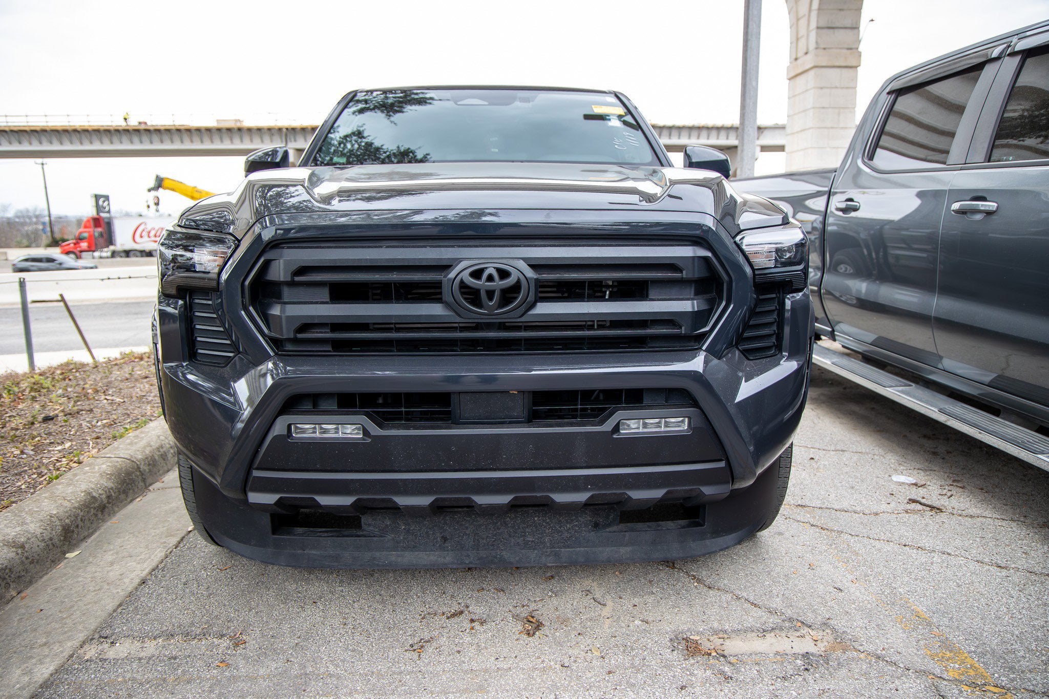 2025 Toyota TACOMA SR5 SR5