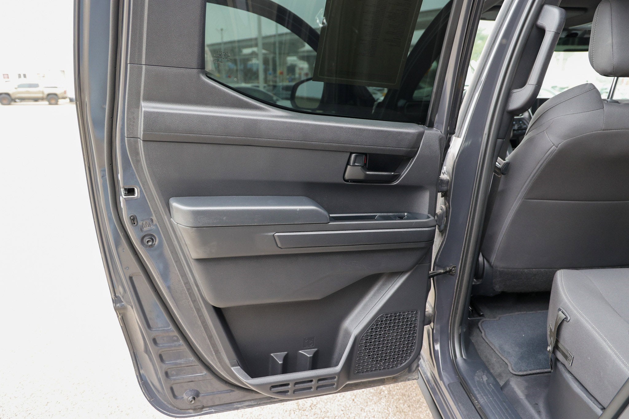 2025 Toyota TACOMA SR5 SR5