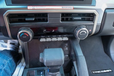 2025 Toyota TACOMA SR5 SR5