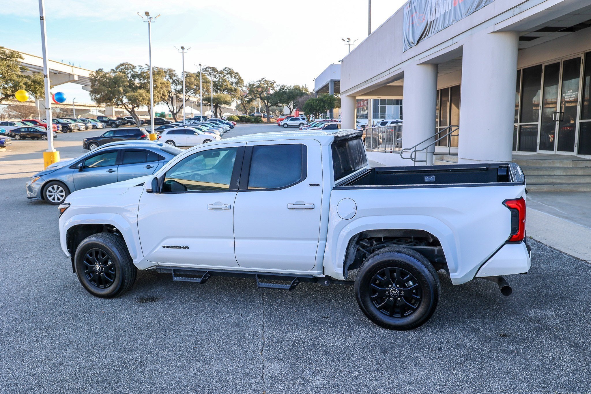 2025 Toyota TACOMA SR5 SR5