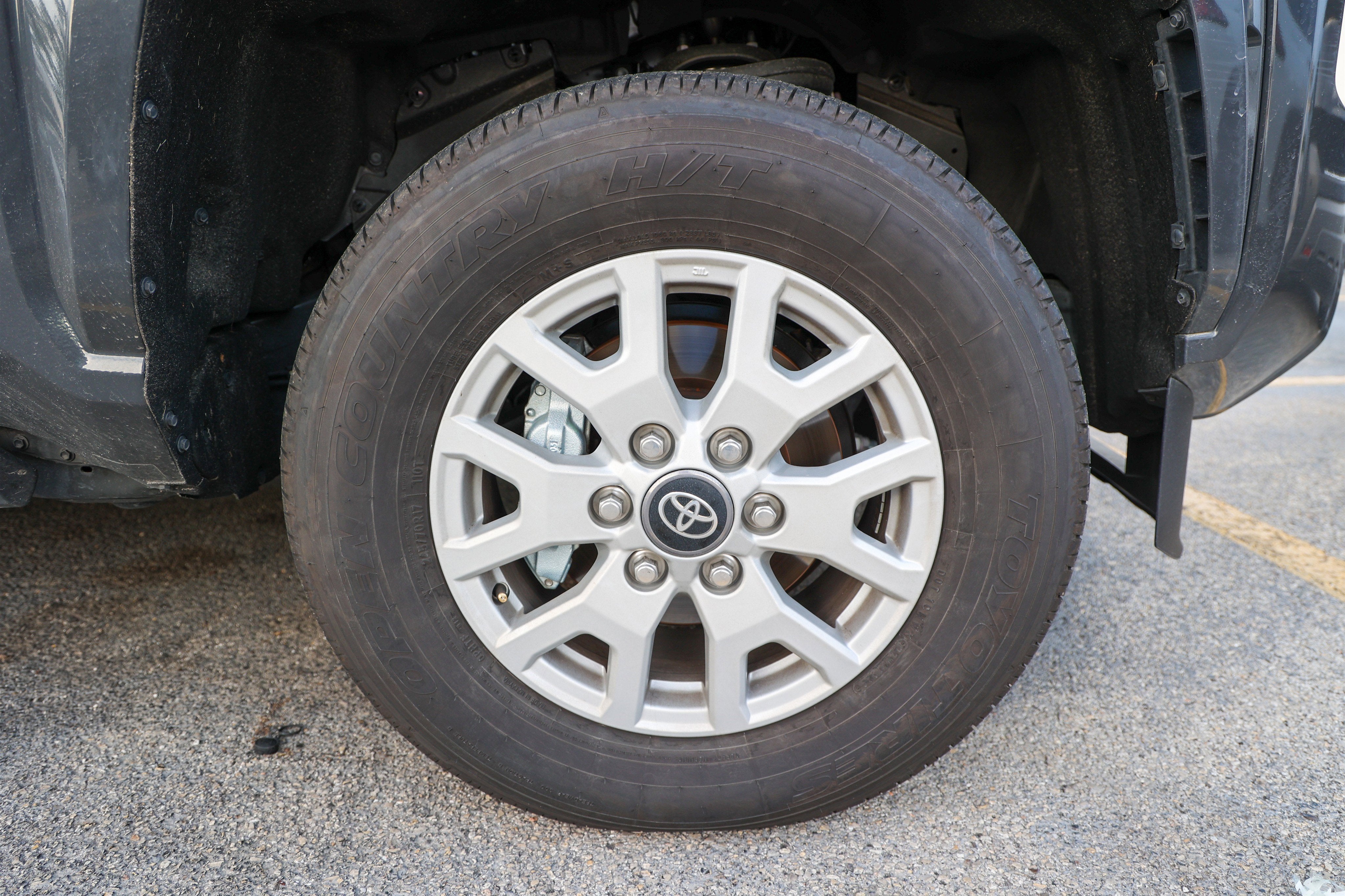 2025 Toyota TACOMA SR5 SR5