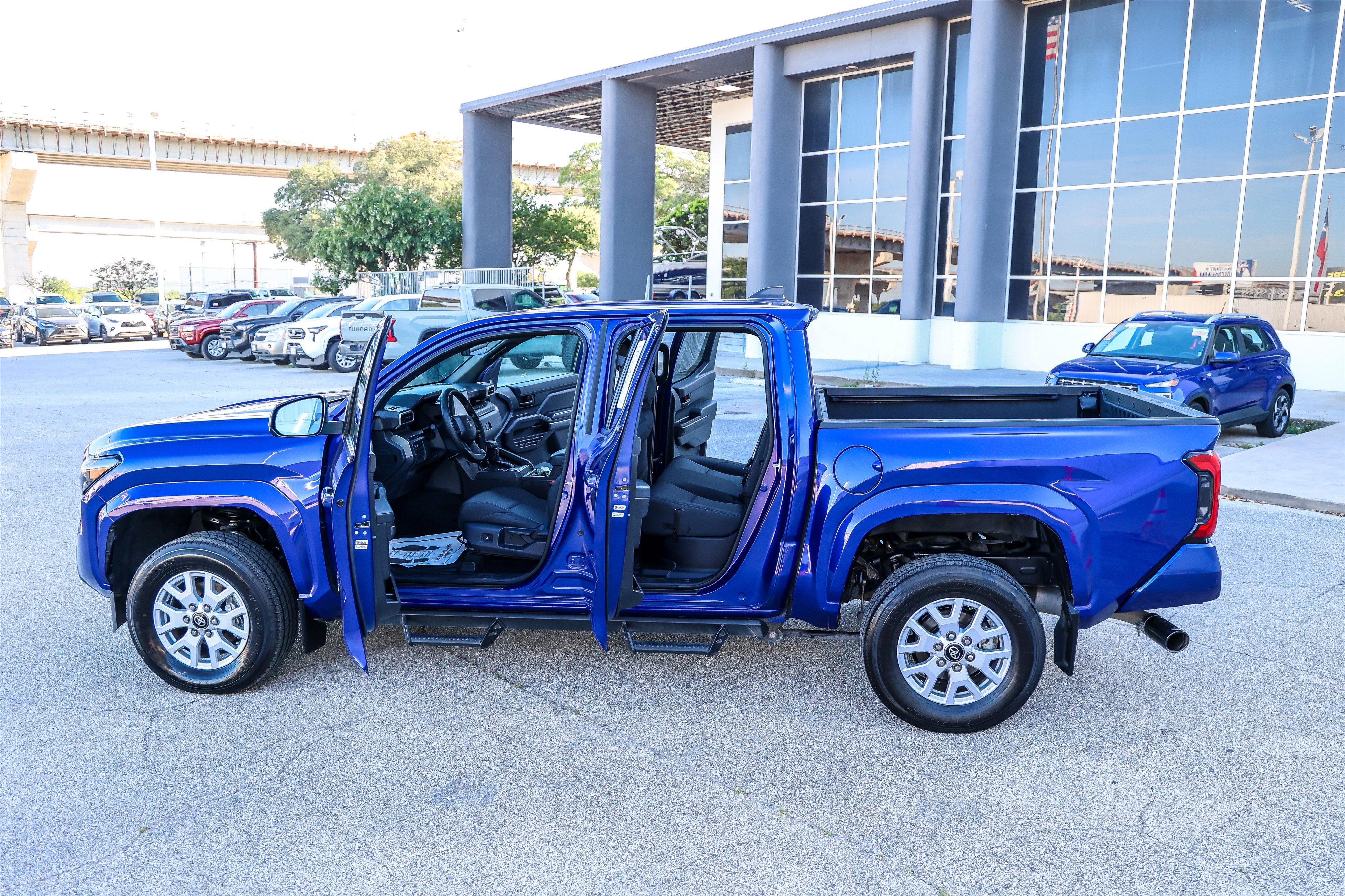2024 Toyota TACOMA SR5 SR5