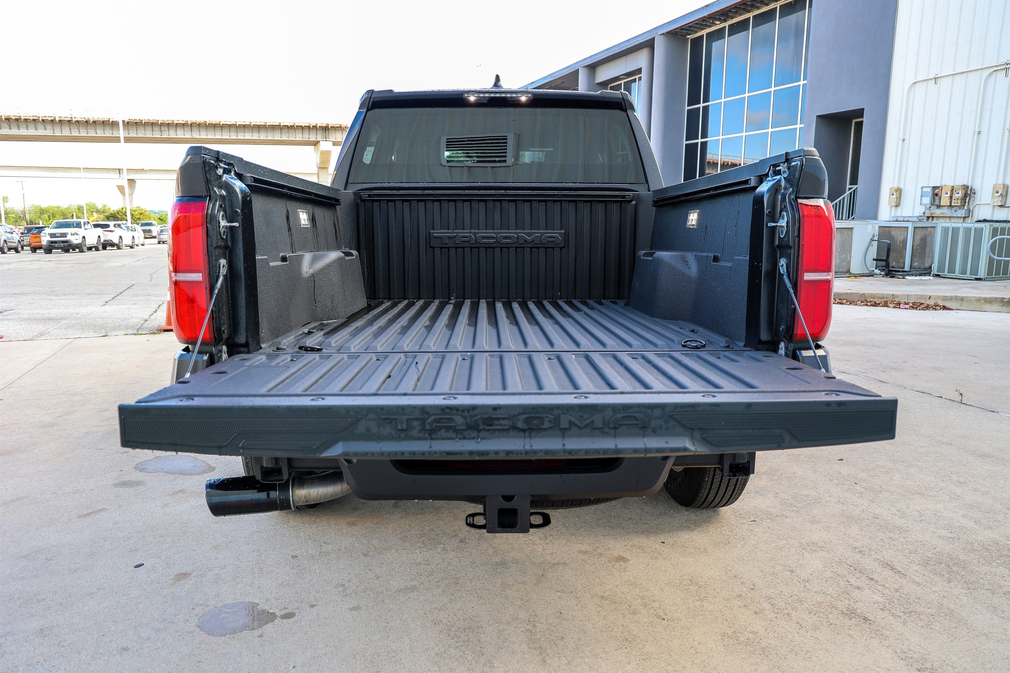 2025 Toyota Tacoma 4WD SR5
