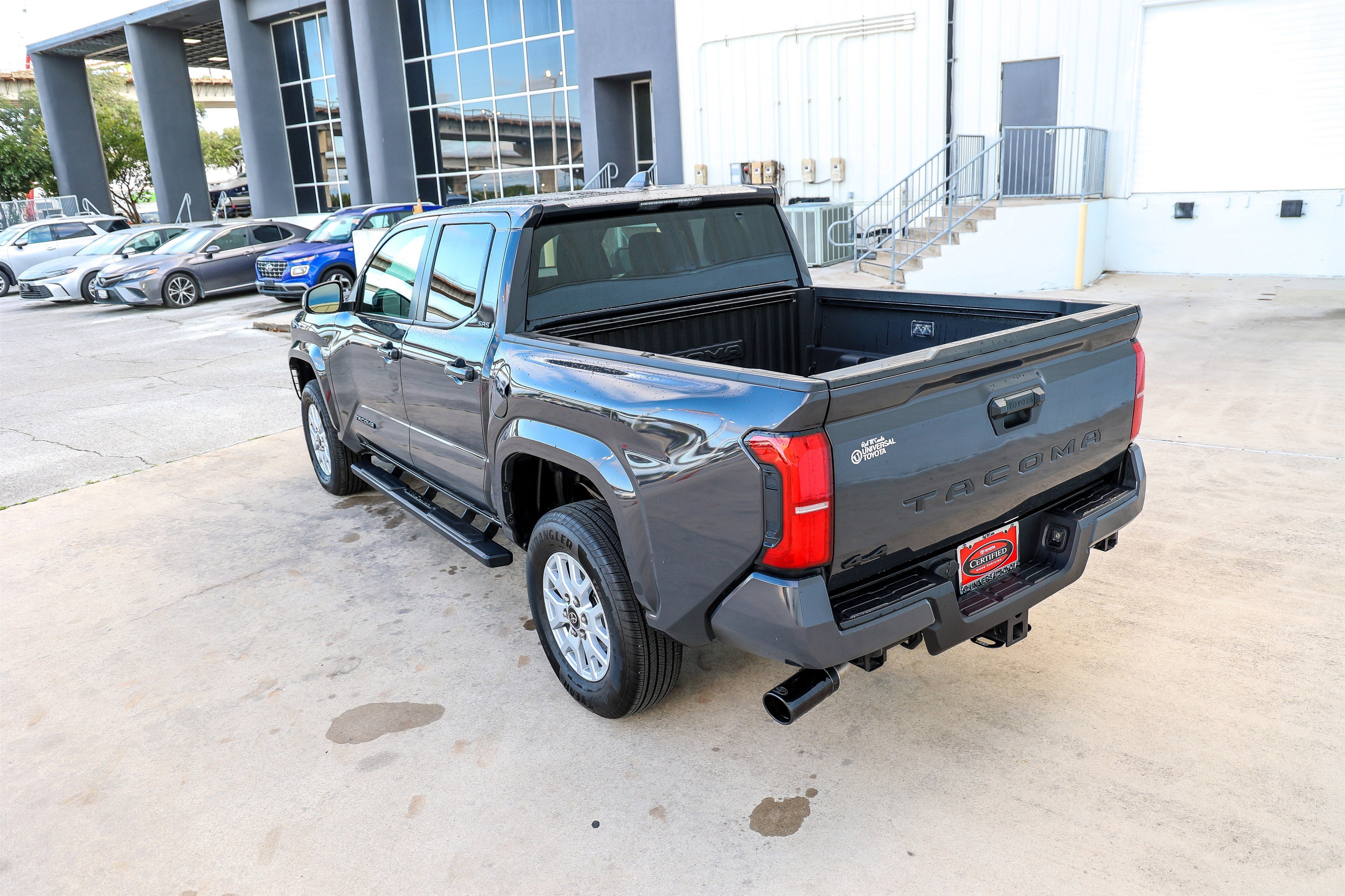 2025 Toyota Tacoma 4WD SR5