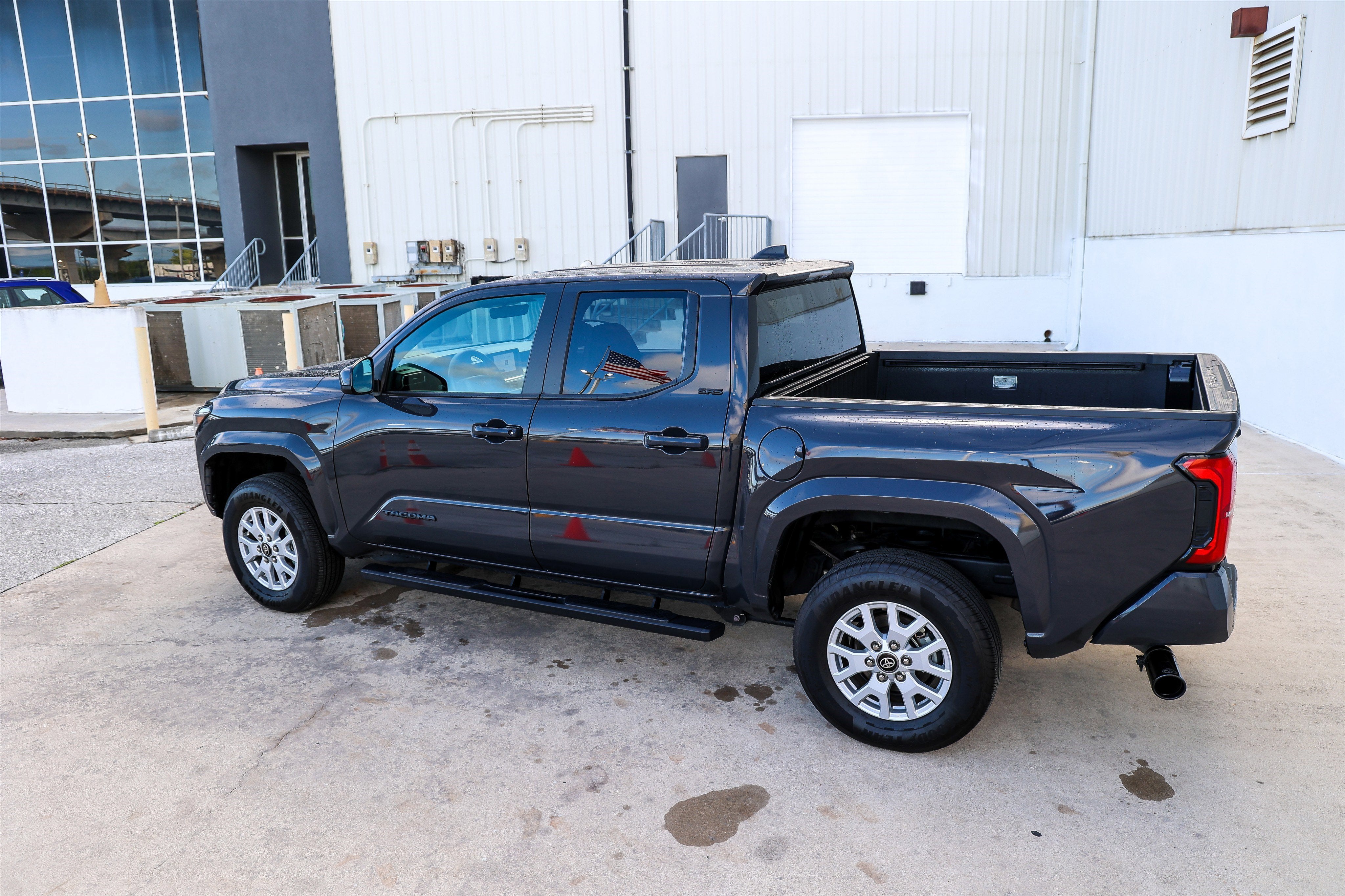 2025 Toyota Tacoma 4WD SR5