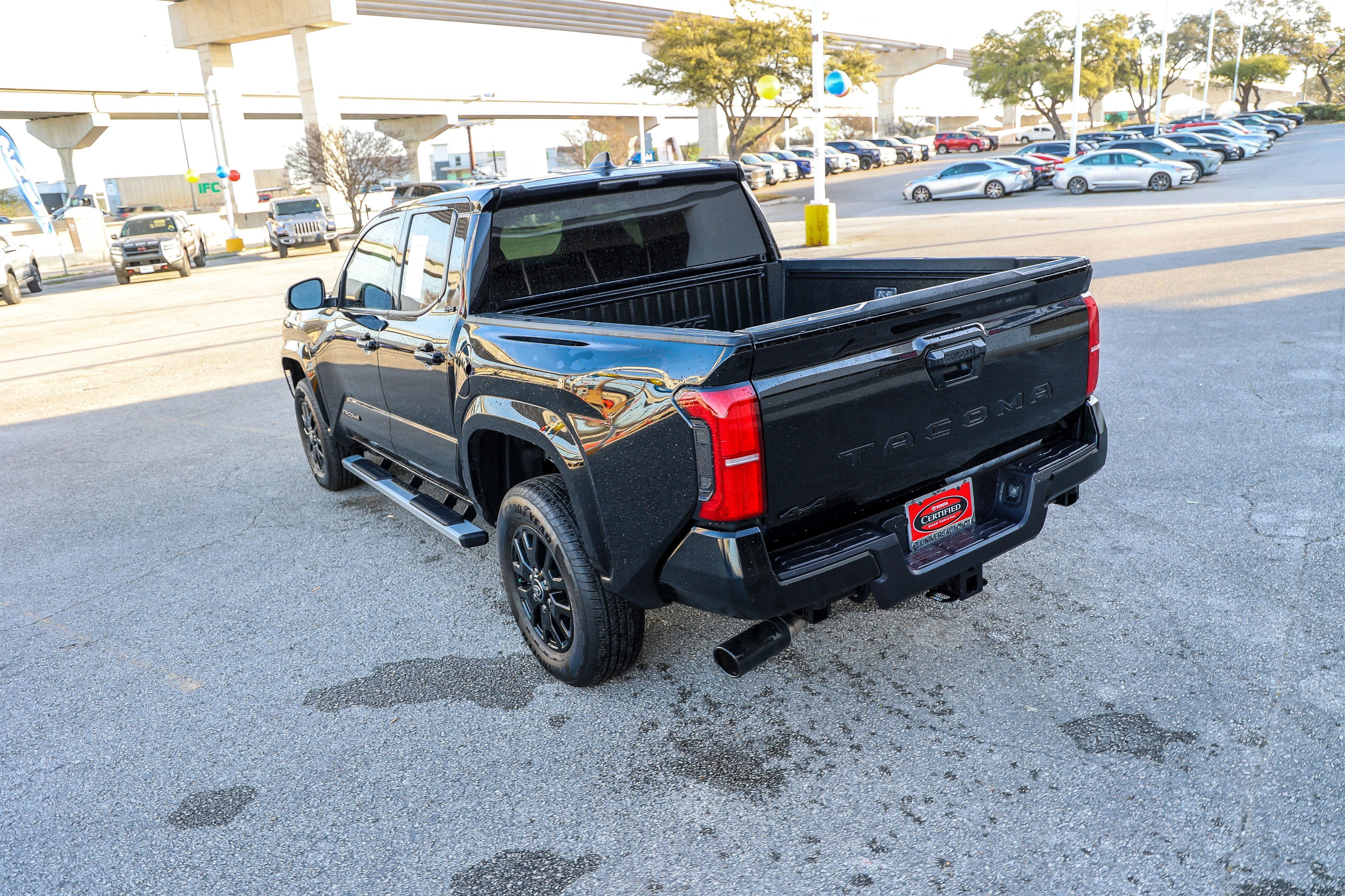 2025 Toyota TACOMA SR5 SR5