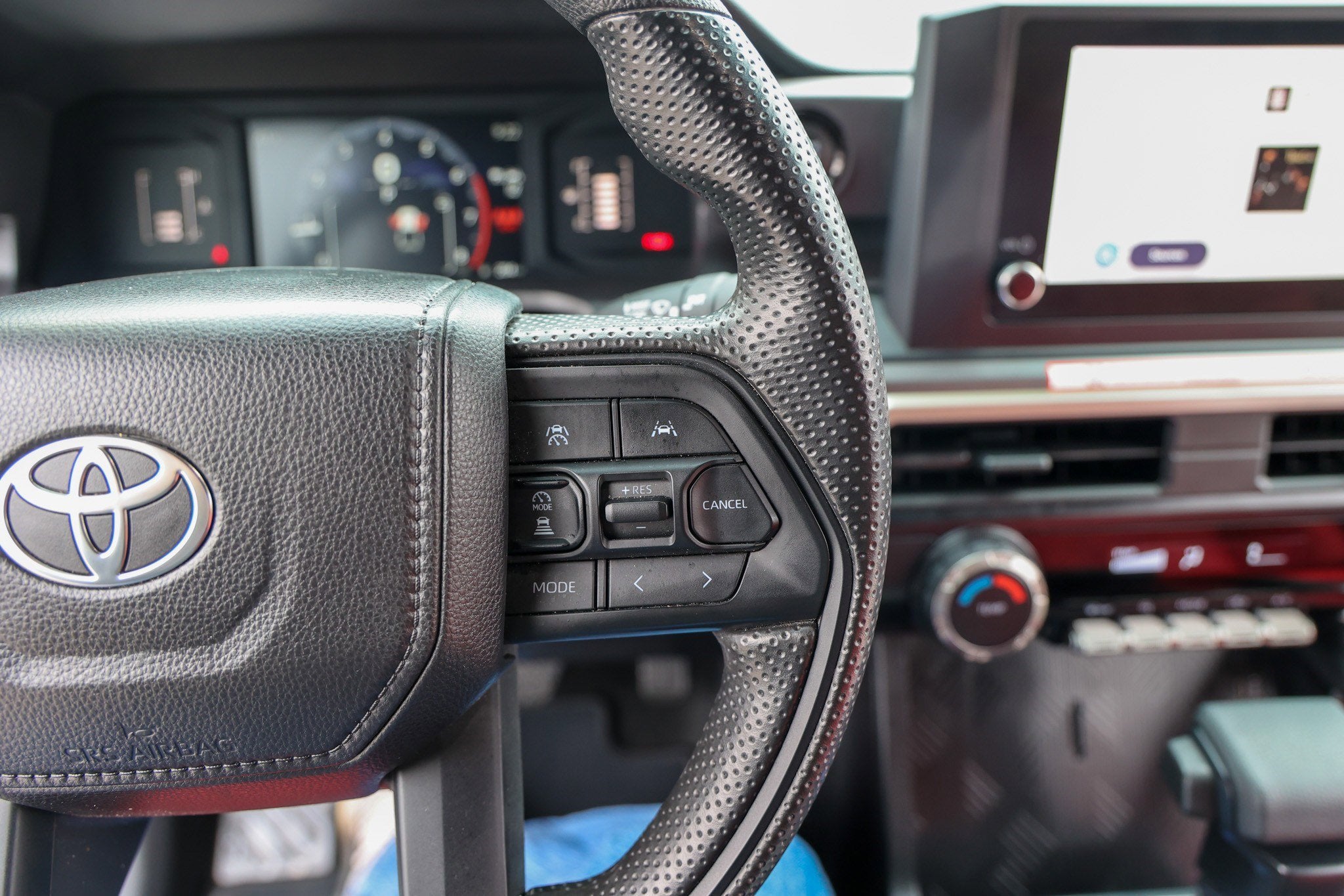 2025 Toyota TACOMA SR5 SR5