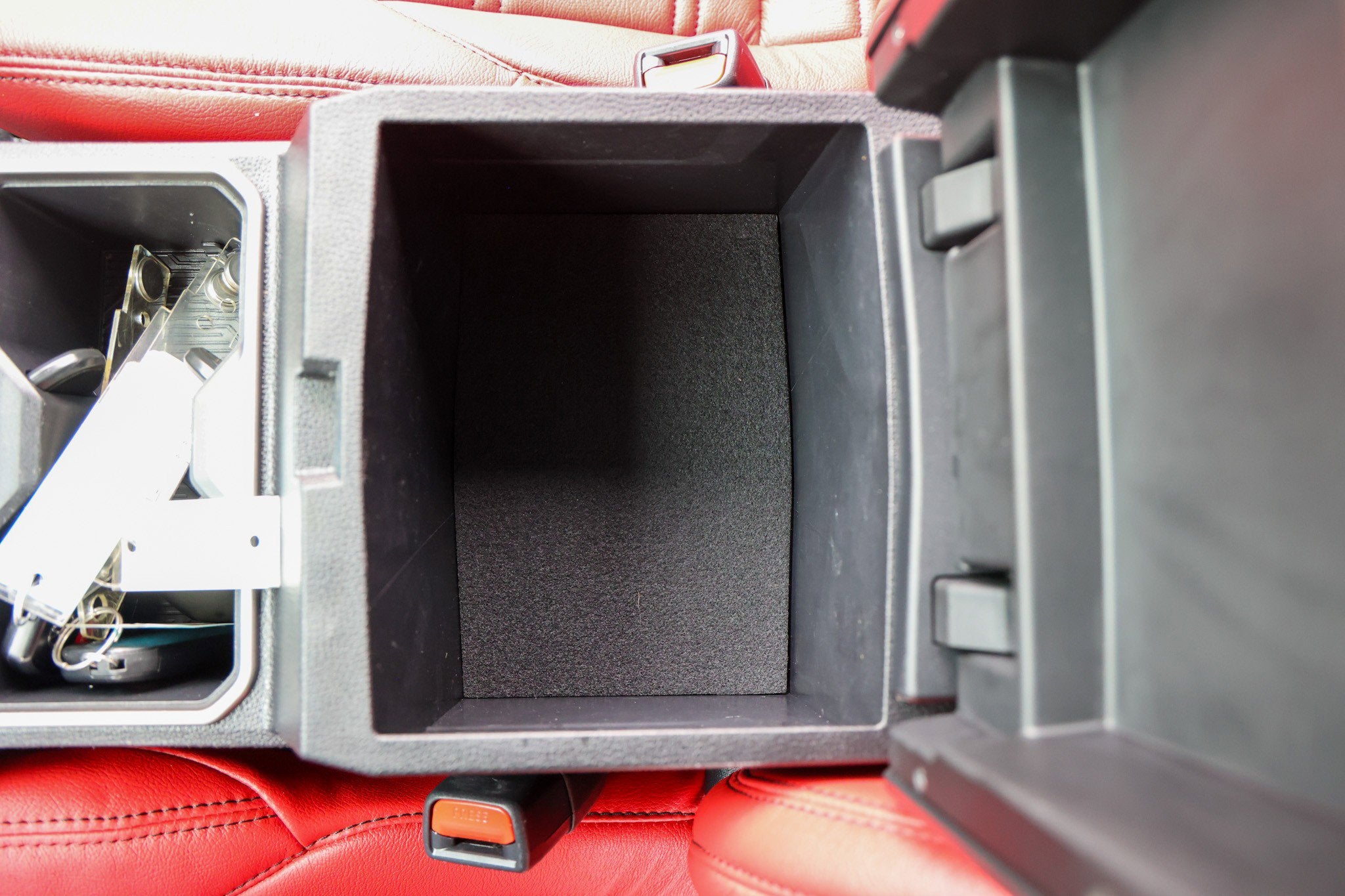 2025 Toyota TACOMA SR5 SR5