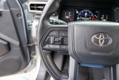 2025 Toyota TACOMA SR5 SR5