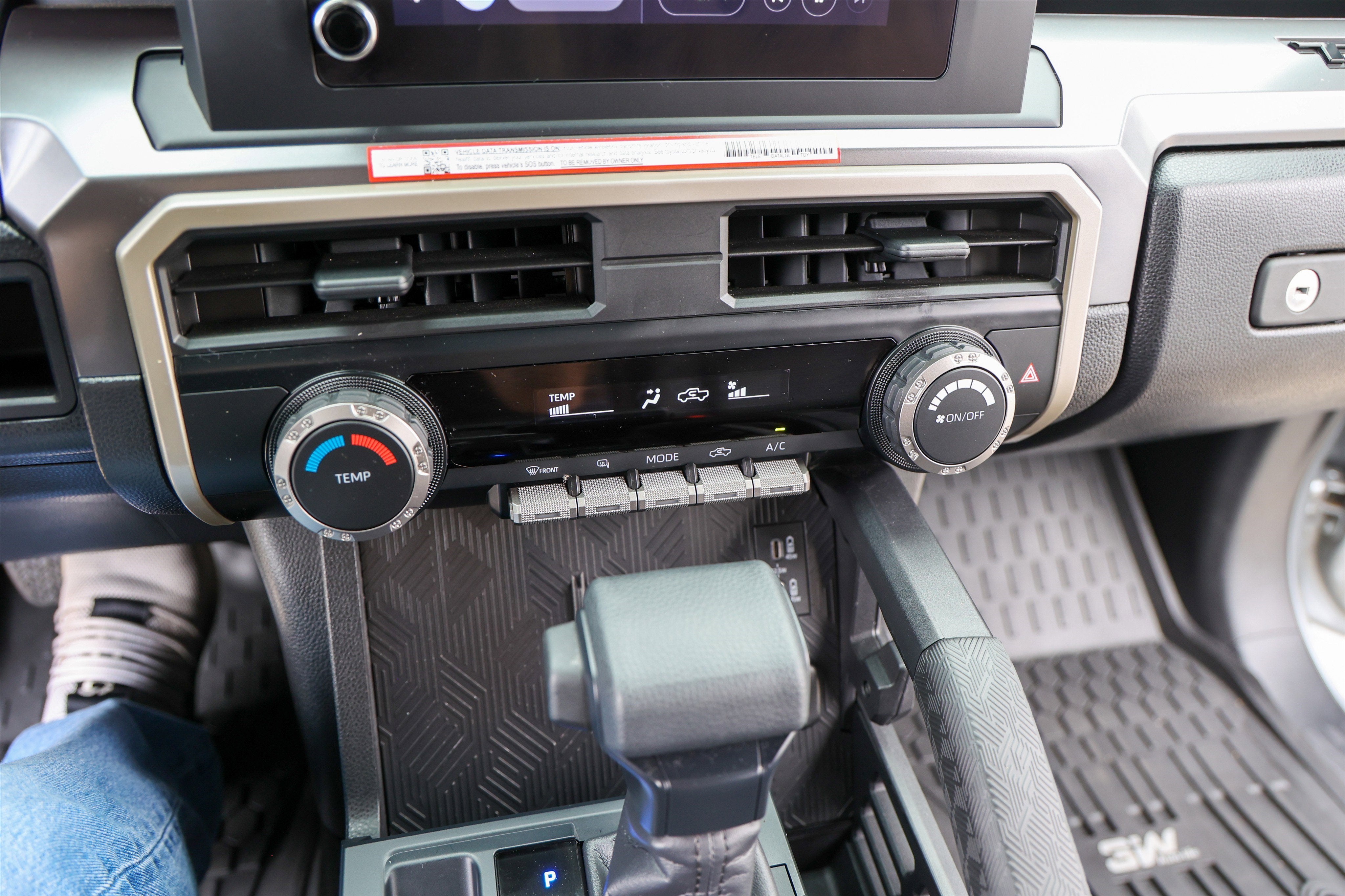 2025 Toyota TACOMA SR5 SR5