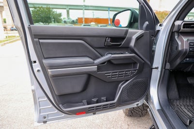 2025 Toyota TACOMA SR5 SR5