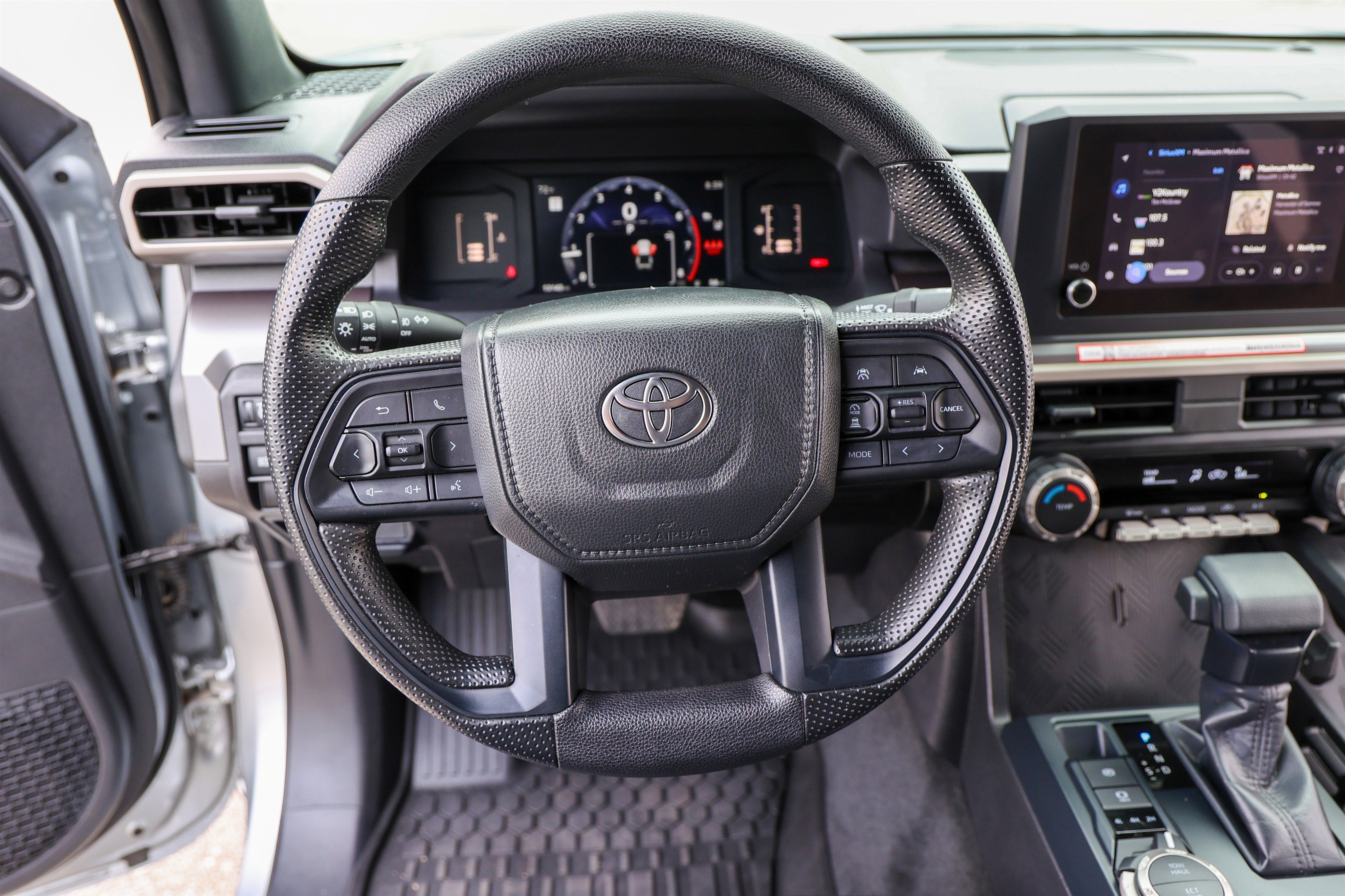 2025 Toyota TACOMA SR5 SR5