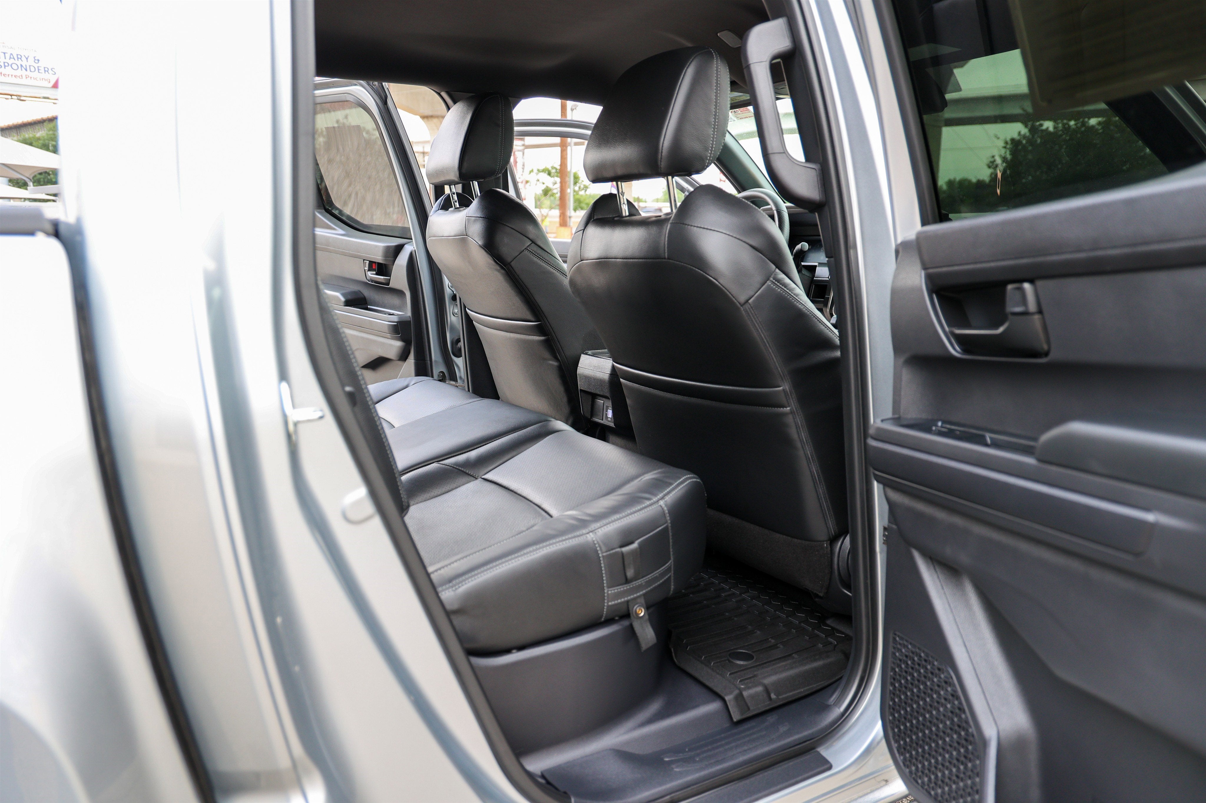 2025 Toyota TACOMA SR5 SR5