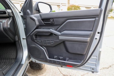 2025 Toyota TACOMA SR5 SR5