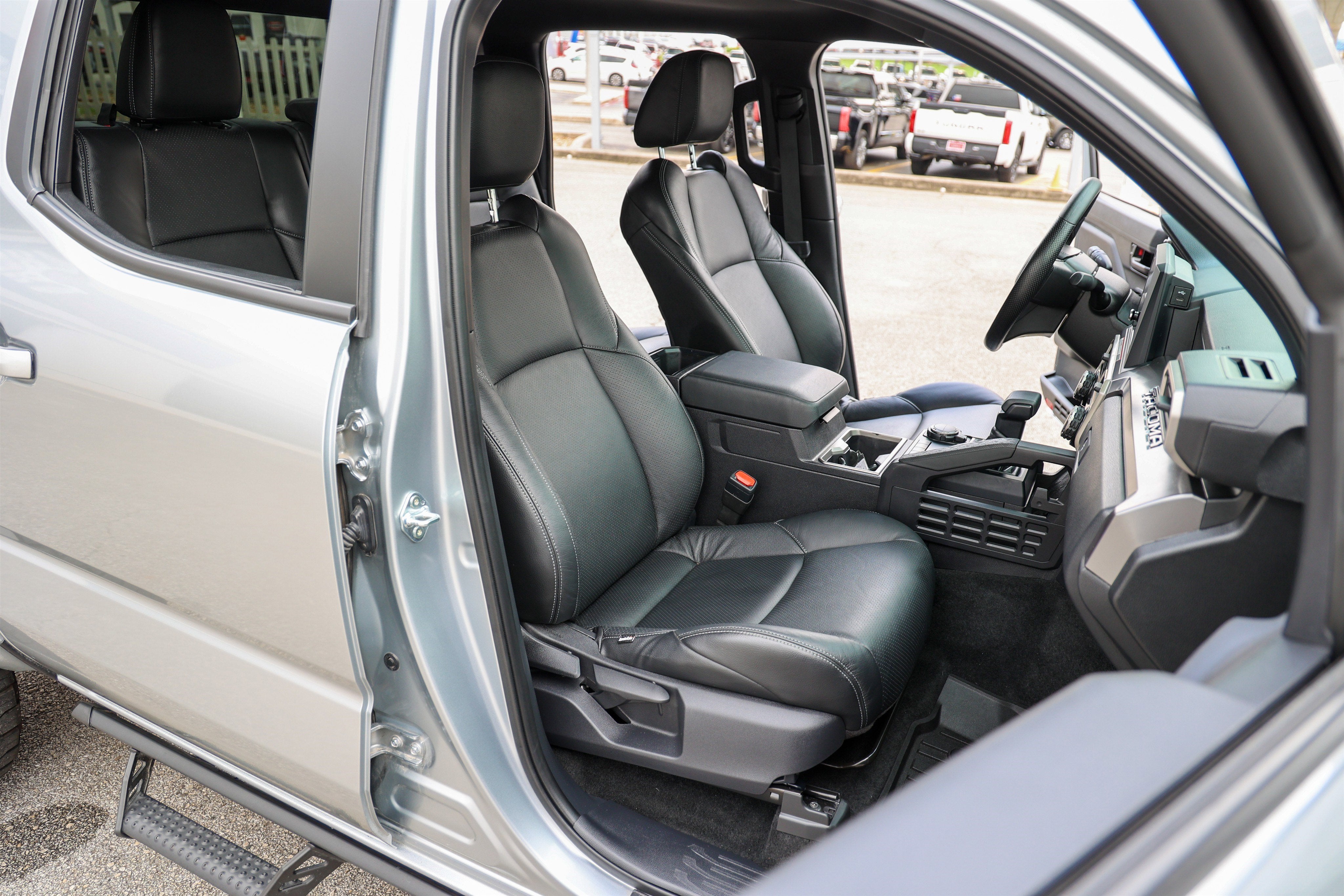 2025 Toyota TACOMA SR5 SR5