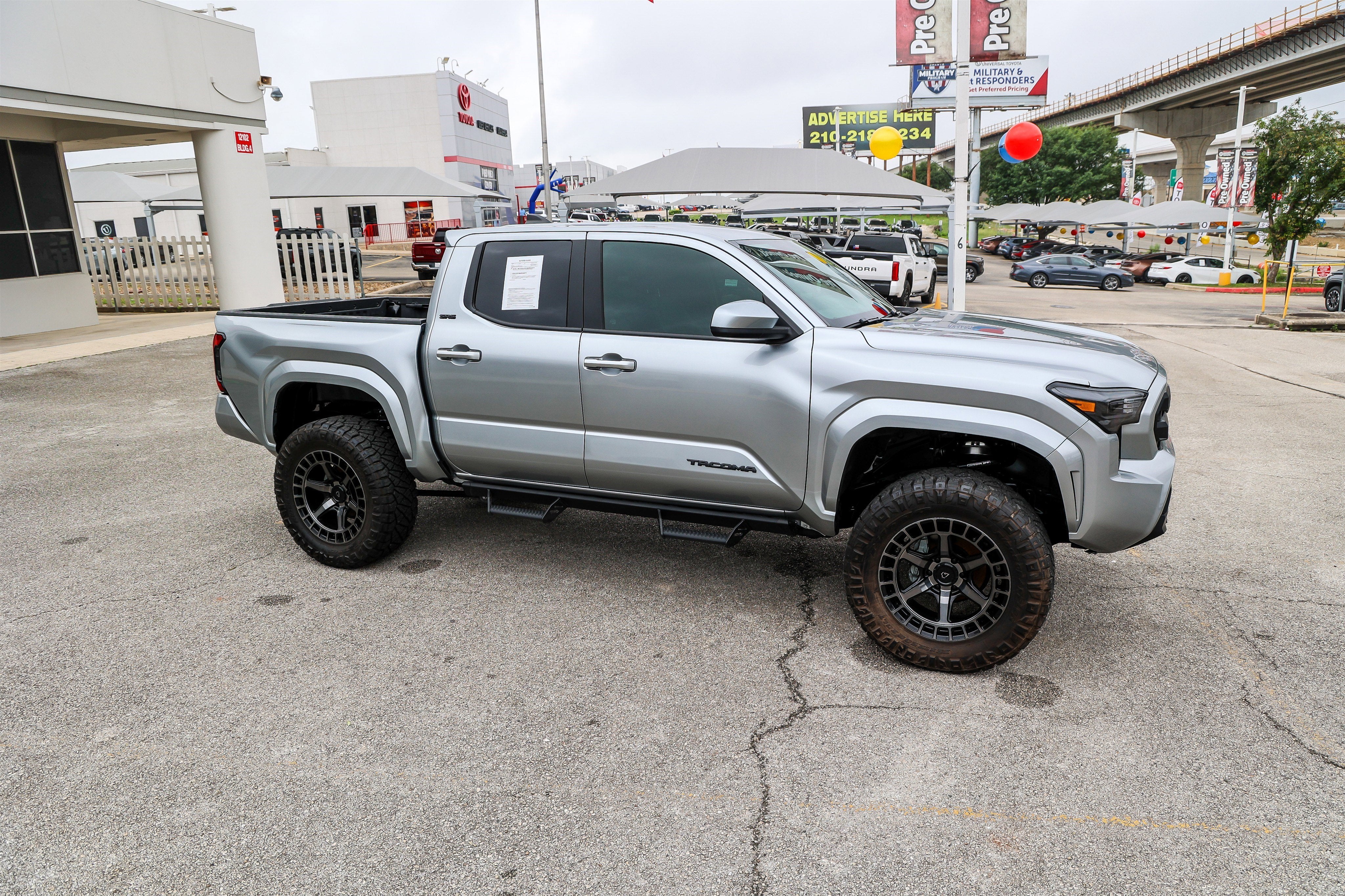 2025 Toyota TACOMA SR5 SR5