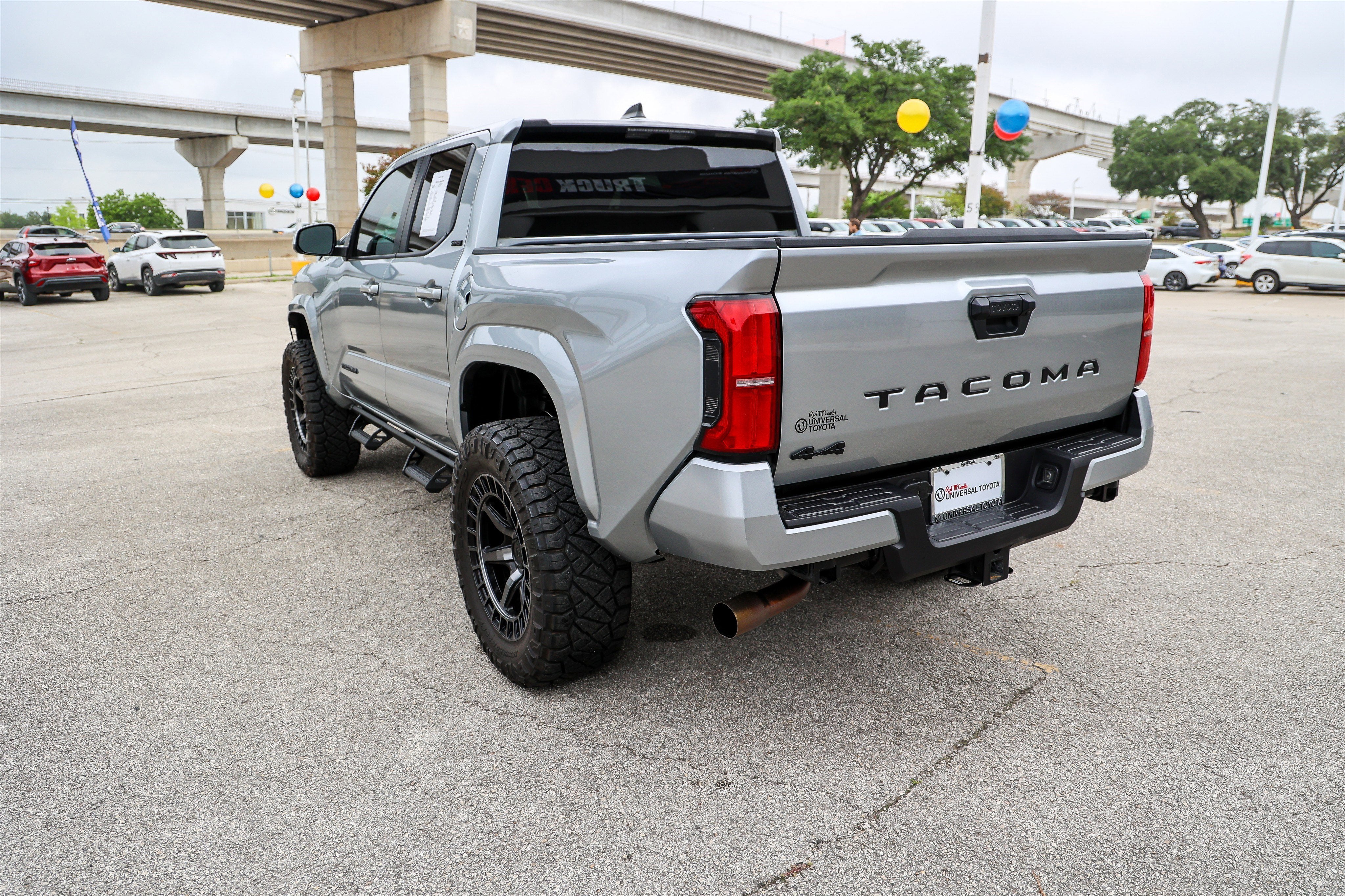 2025 Toyota TACOMA SR5 SR5