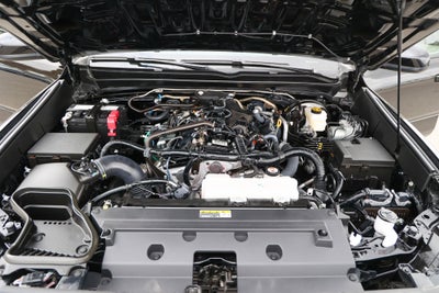 2025 Toyota TACOMA SR5 SR5