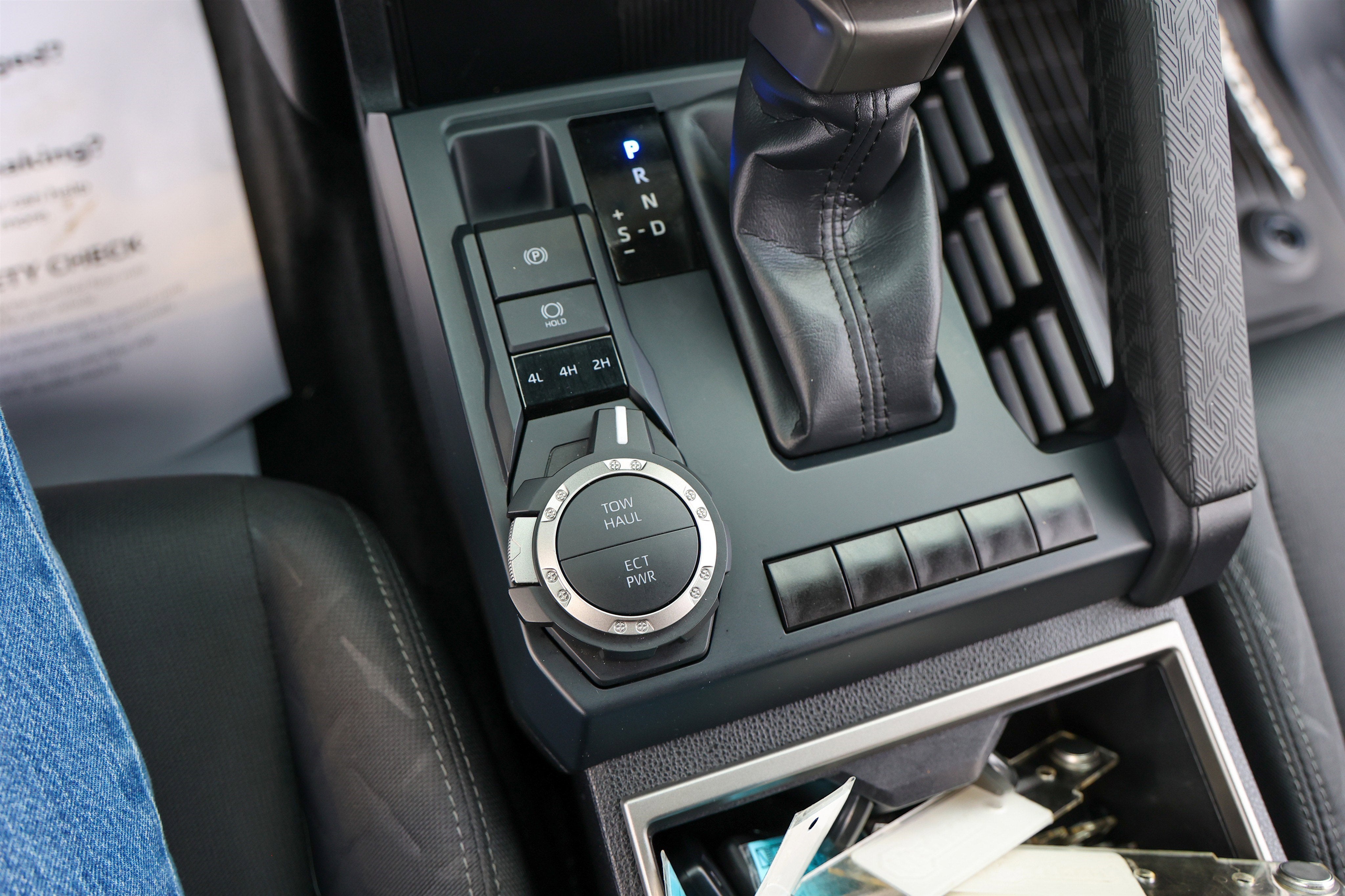 2025 Toyota TACOMA SR5 SR5