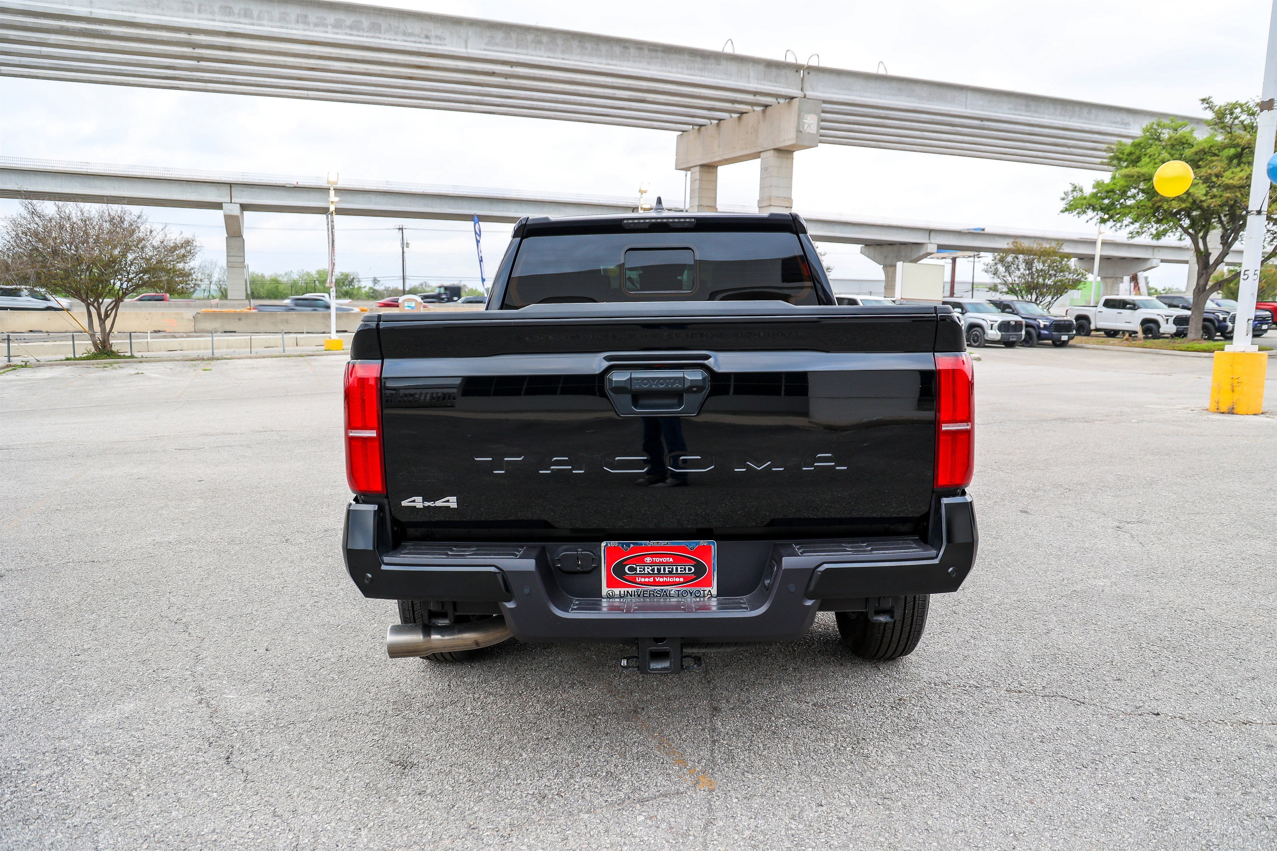 2025 Toyota TACOMA SR5 SR5