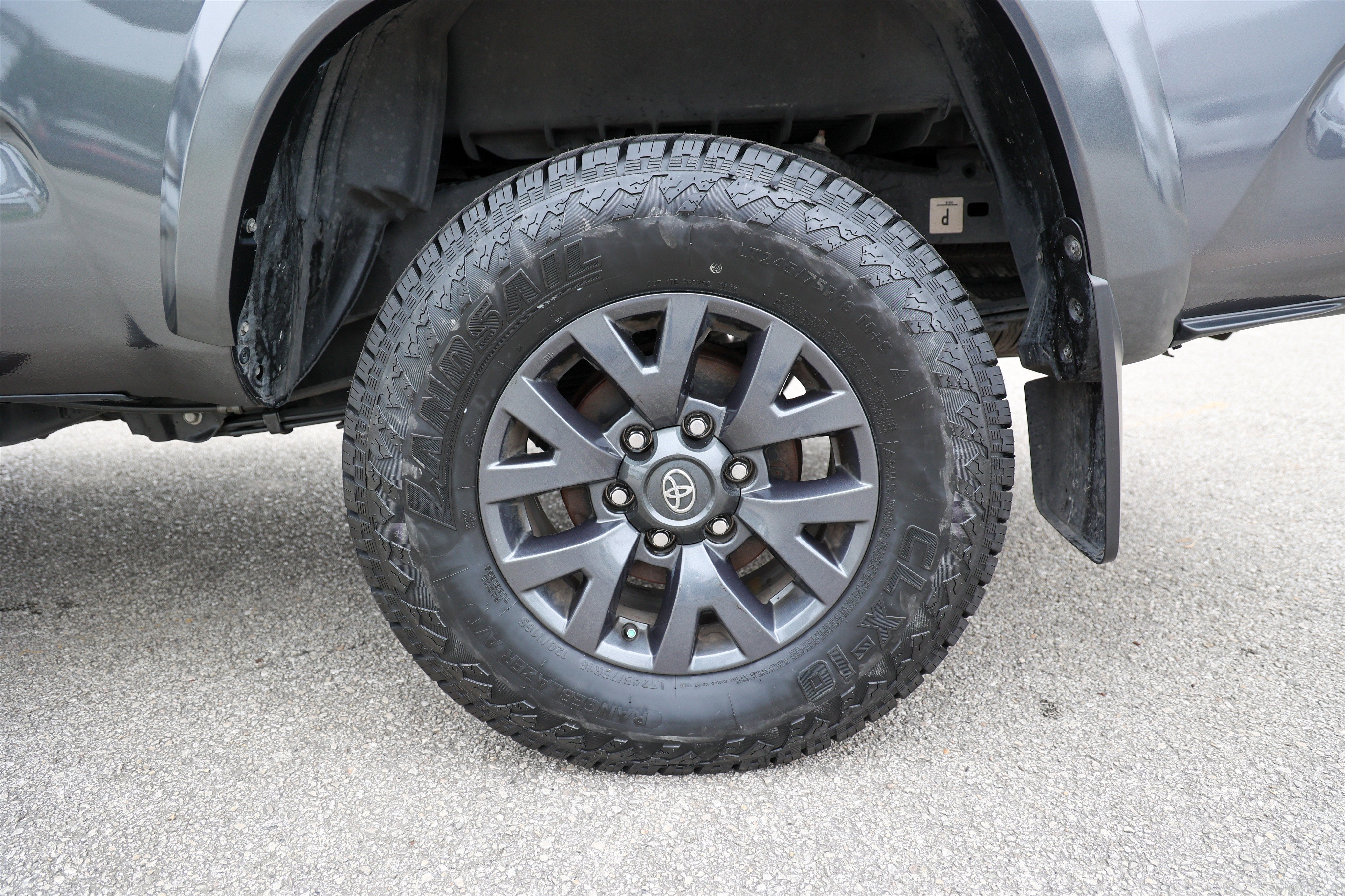 2023 Toyota TACOMA SR5 SR5