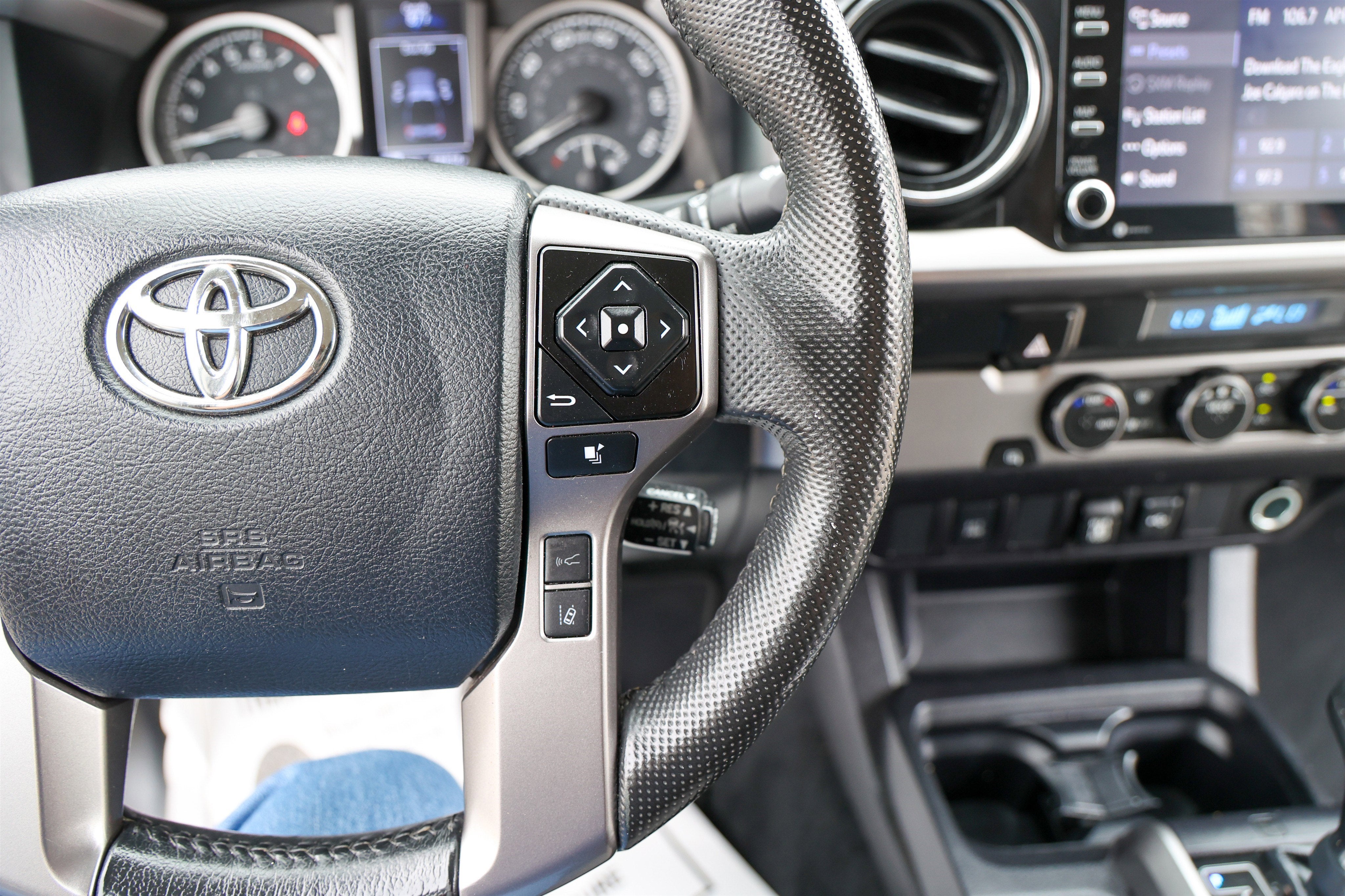 2023 Toyota TACOMA SR5 SR5