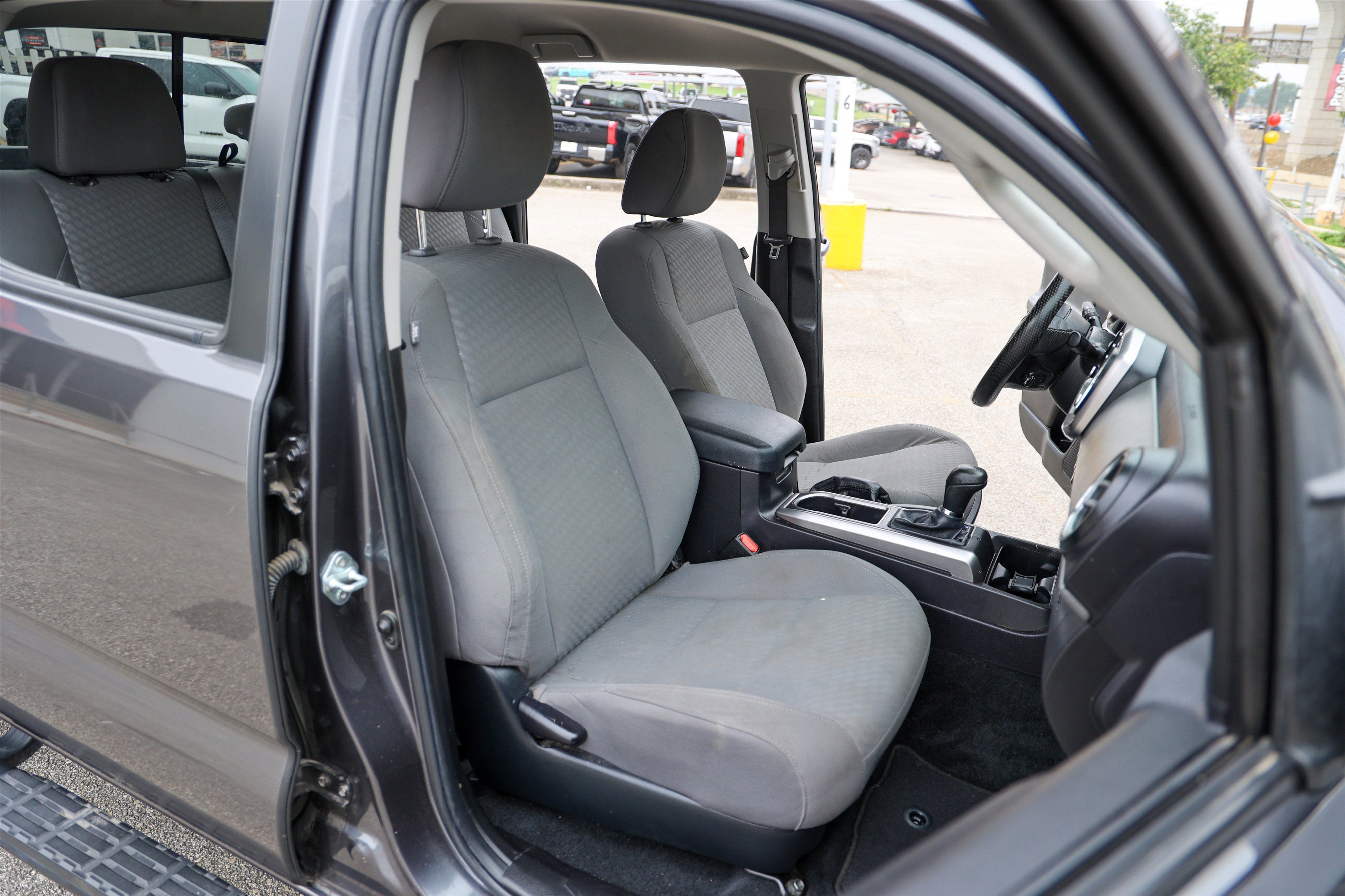 2023 Toyota TACOMA SR5 SR5