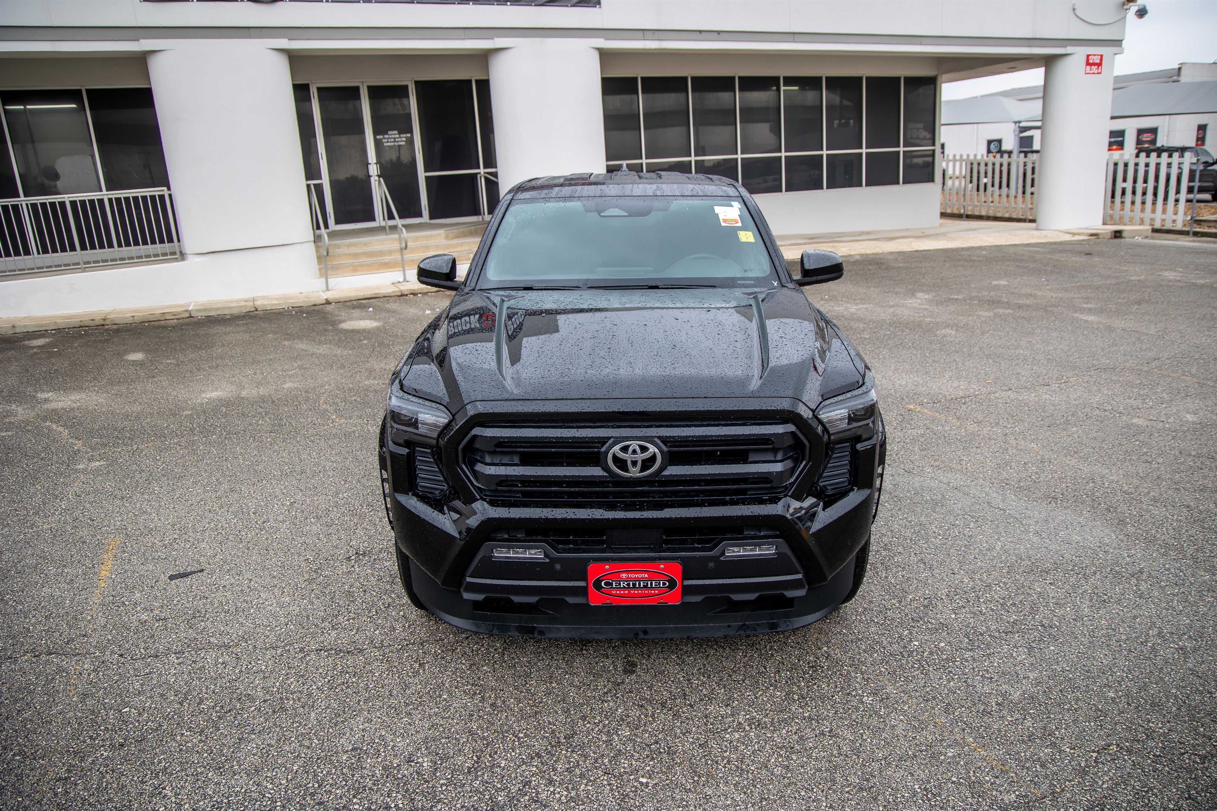 2025 Toyota TACOMA SR5 SR5