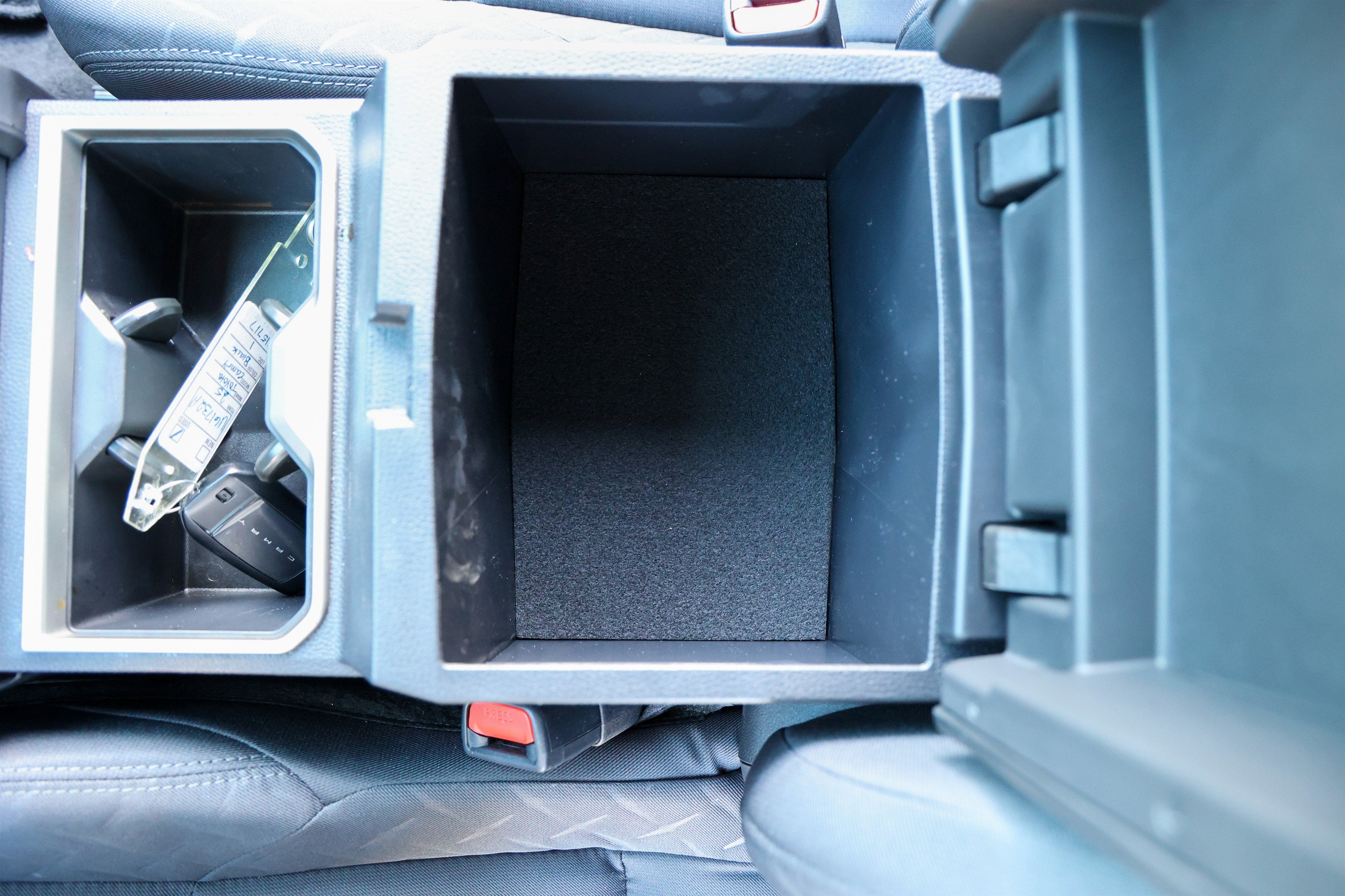 2025 Toyota TACOMA SR5 SR5