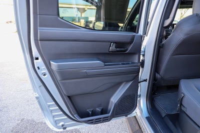 2025 Toyota TACOMA SR5 SR5