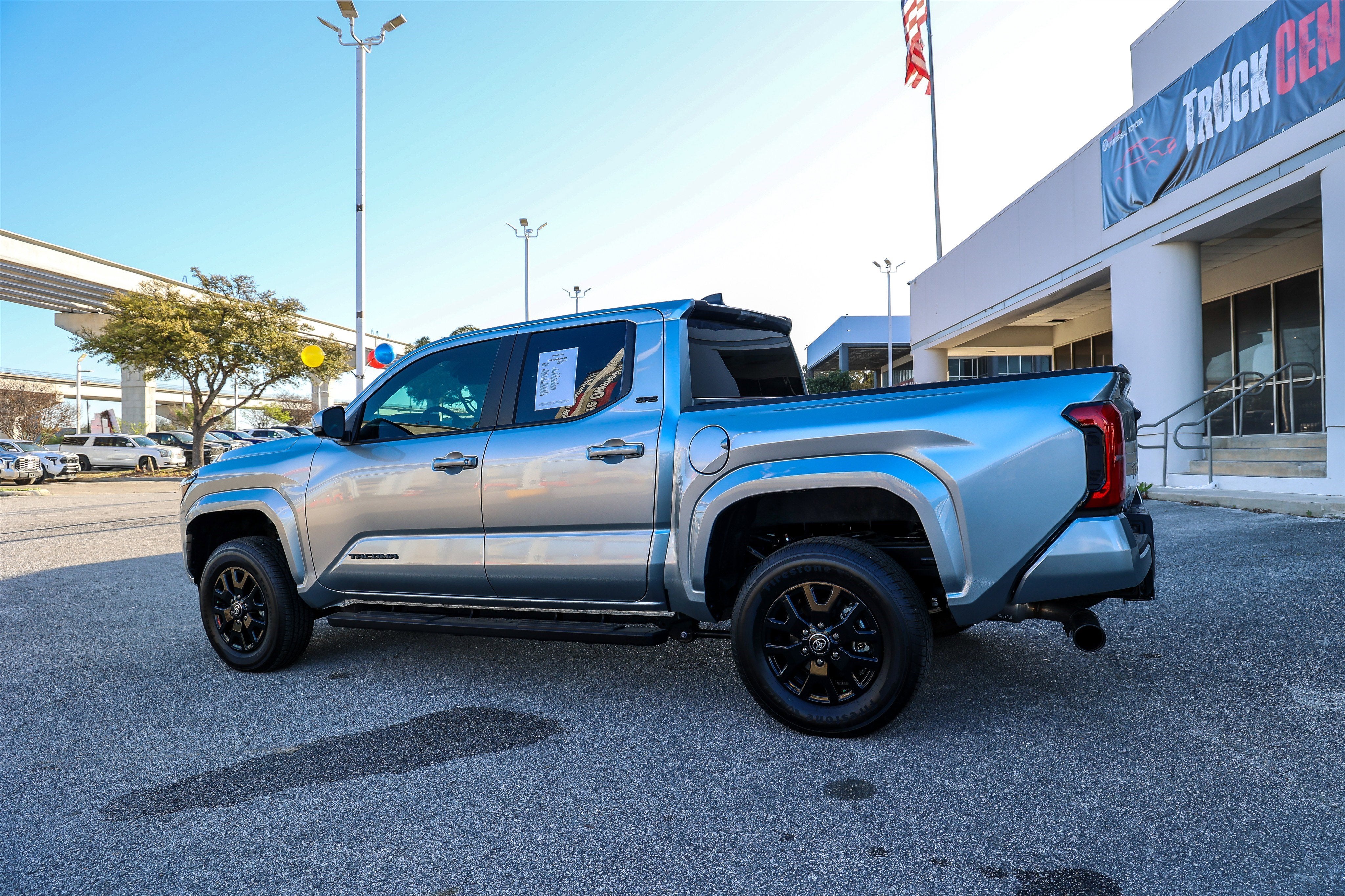 2025 Toyota TACOMA SR5 SR5