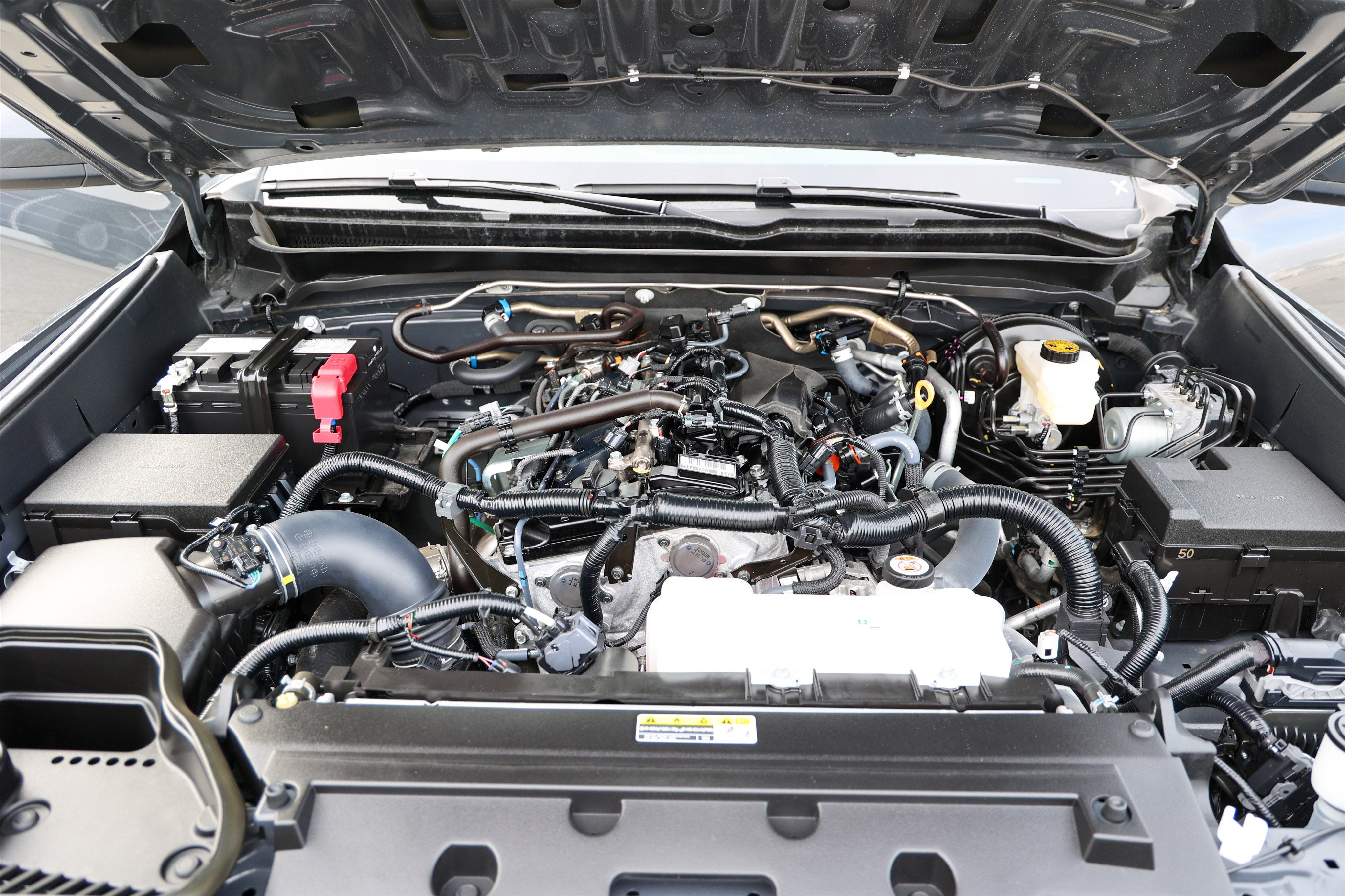 2025 Toyota TACOMA SR5 SR5