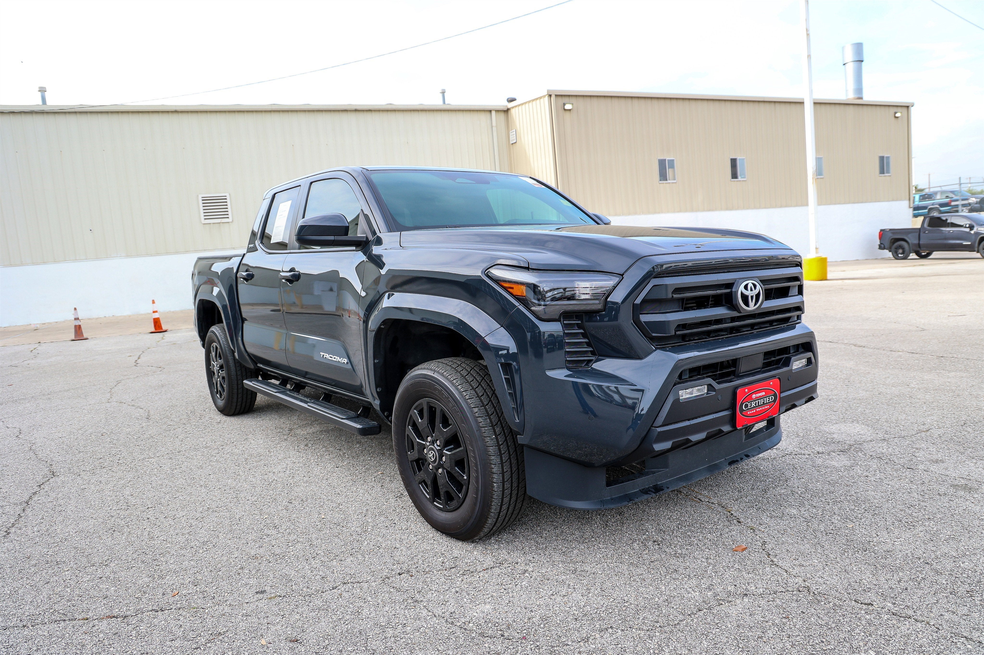 2025 Toyota TACOMA SR5 SR5