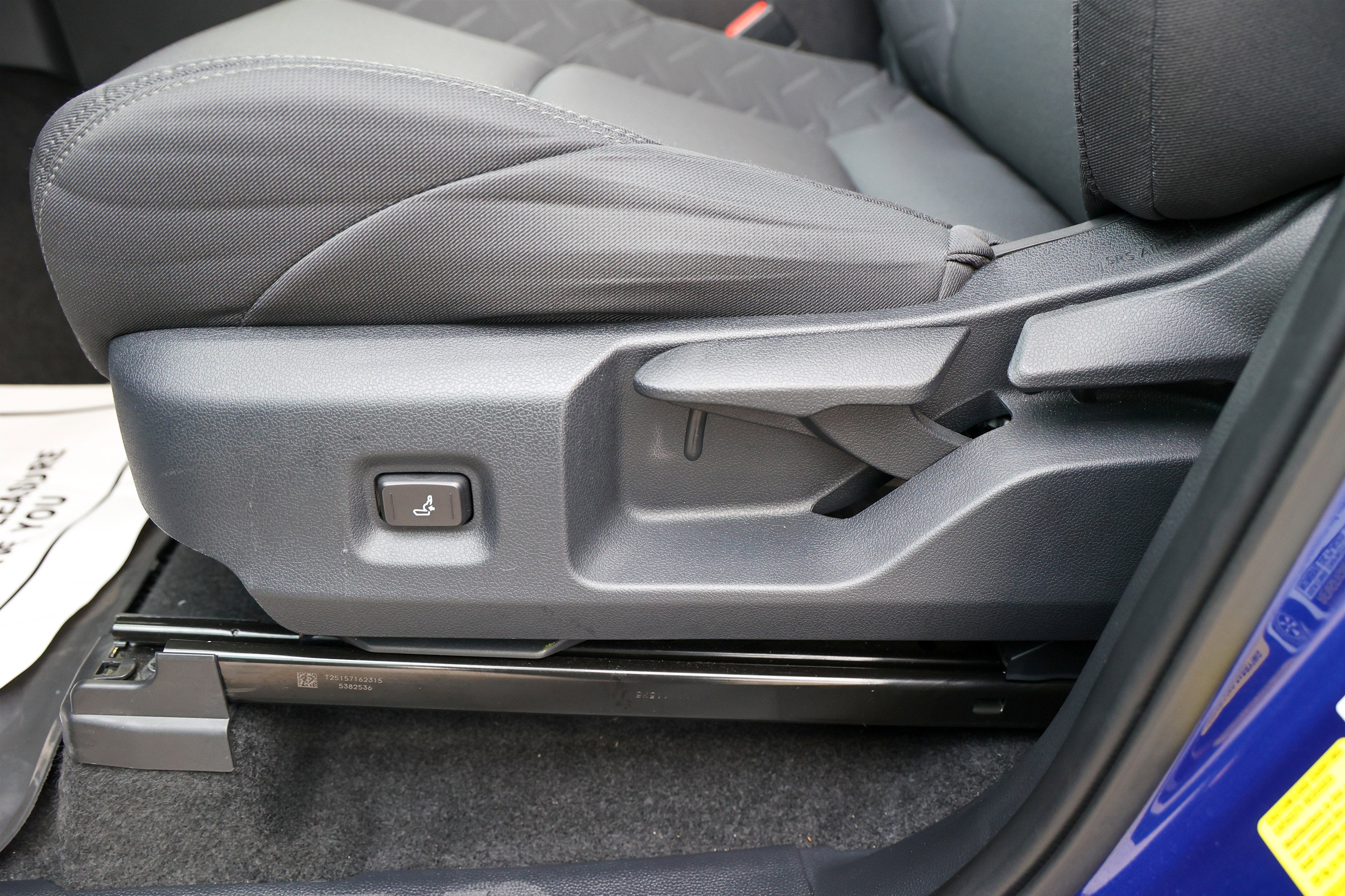 2025 Toyota TACOMA SR5 SR5