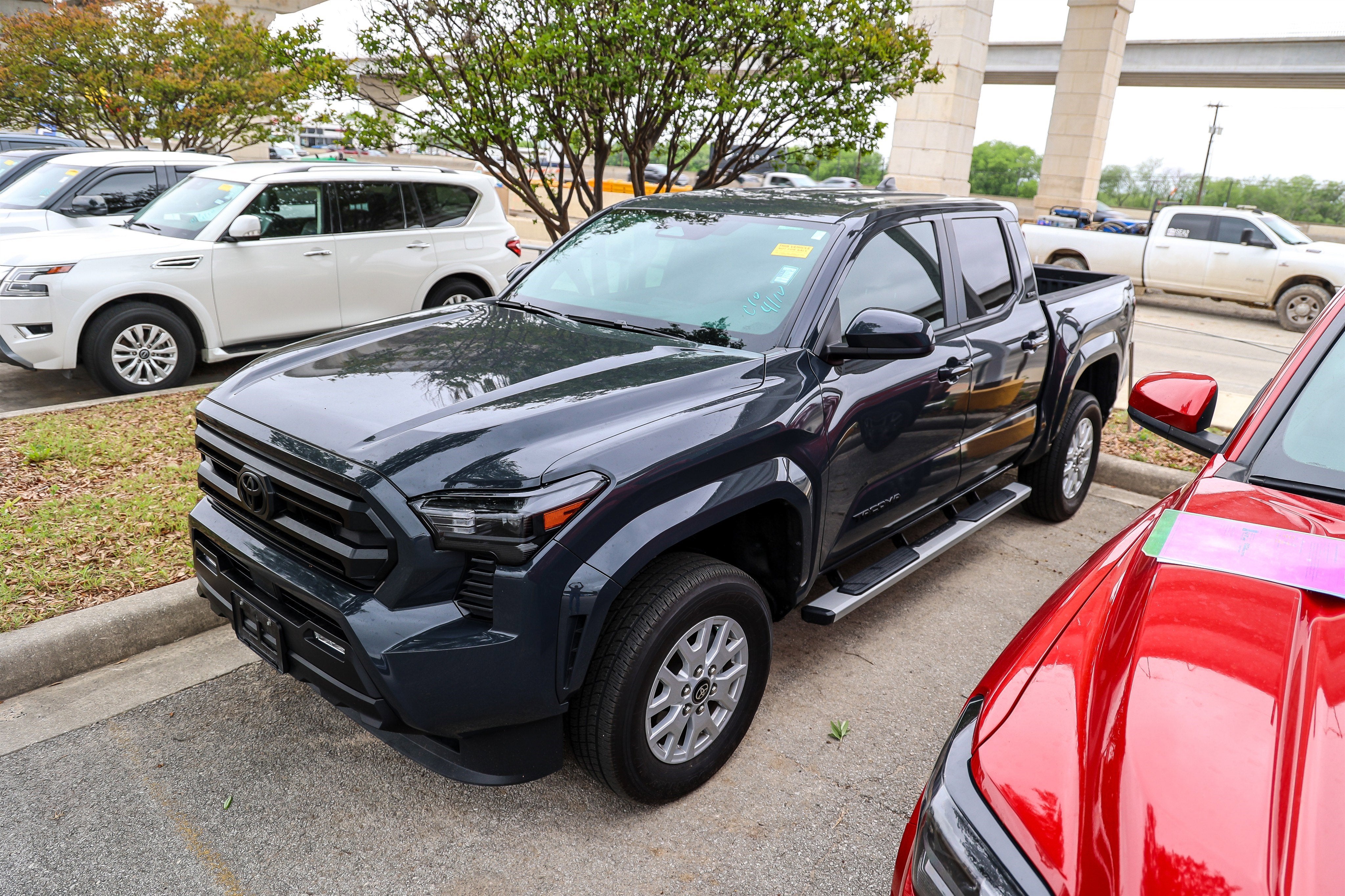 2025 Toyota TACOMA SR5 SR5