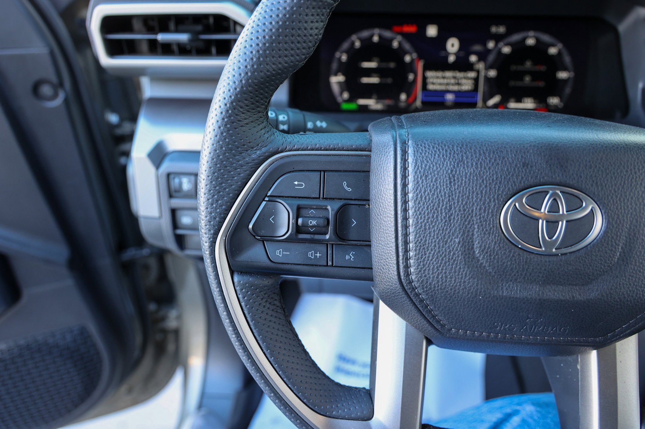 2025 Toyota TACOMA TRD OFFRD TRD Off Road Hybrid