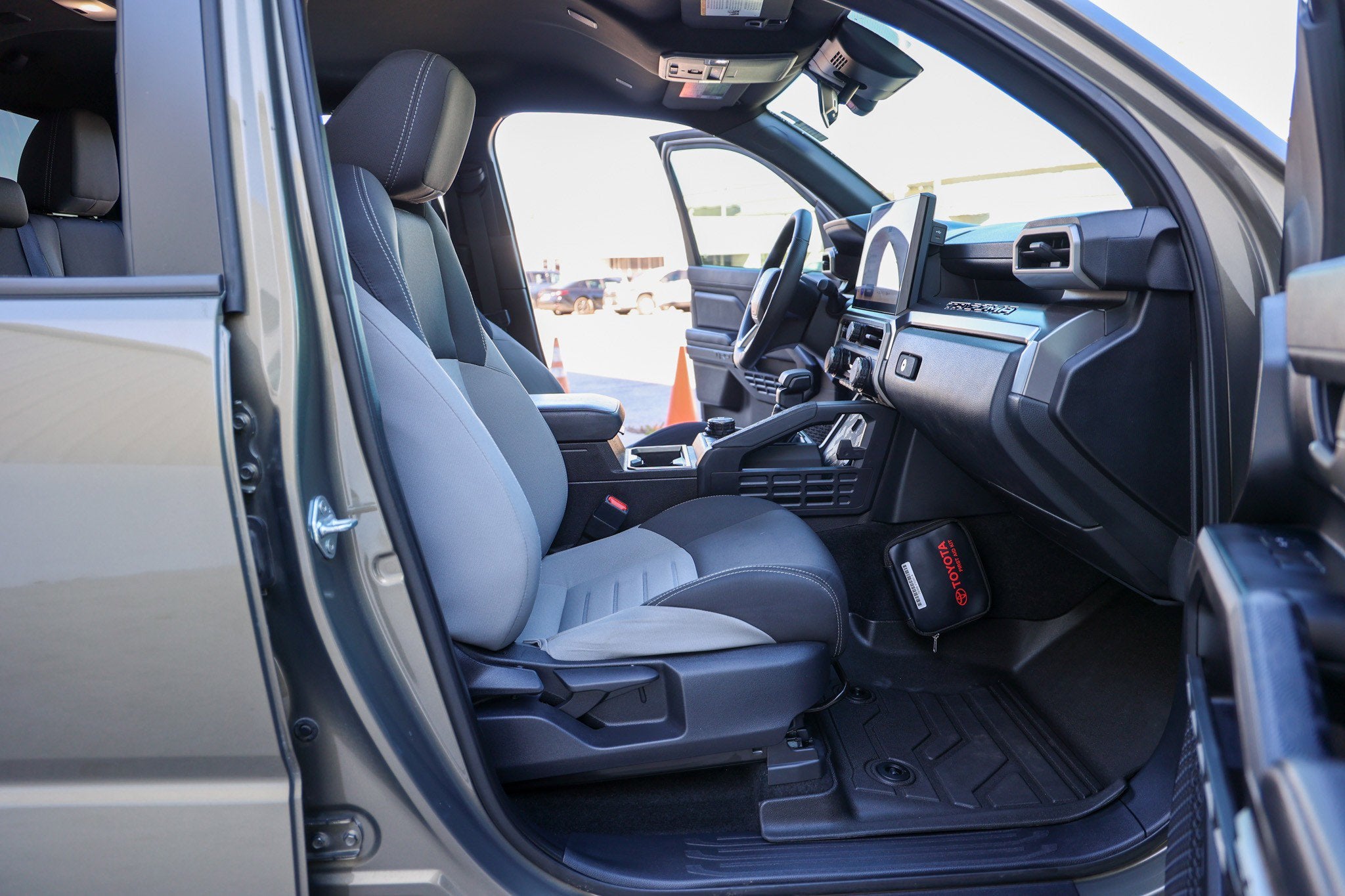 2025 Toyota TACOMA TRD OFFRD TRD Off Road Hybrid