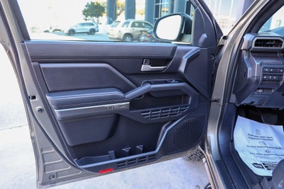 2025 Toyota TACOMA TRD OFFRD TRD Off Road Hybrid