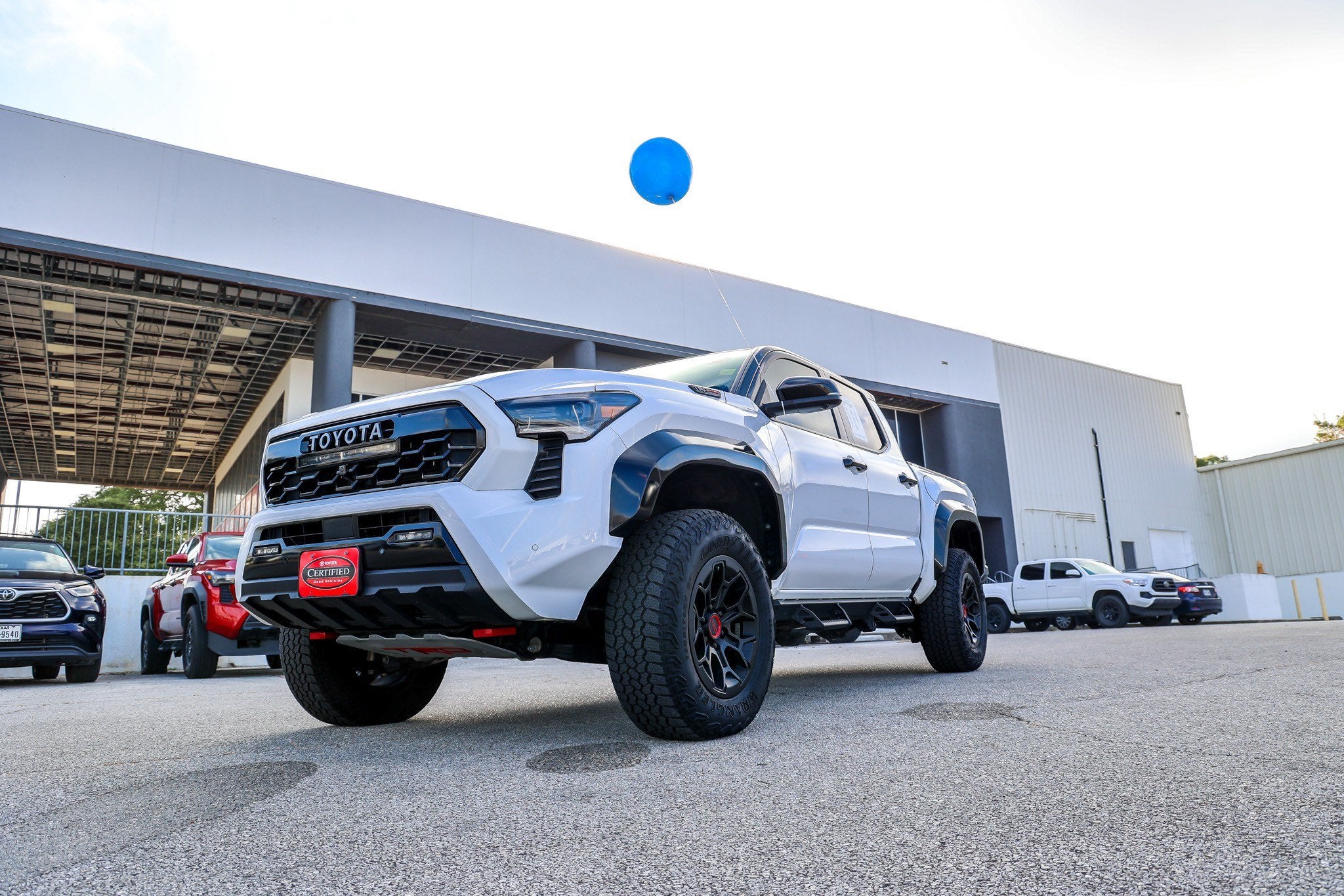 2025 Toyota Tacoma i-FORCE MAX TRD Pro Hybrid