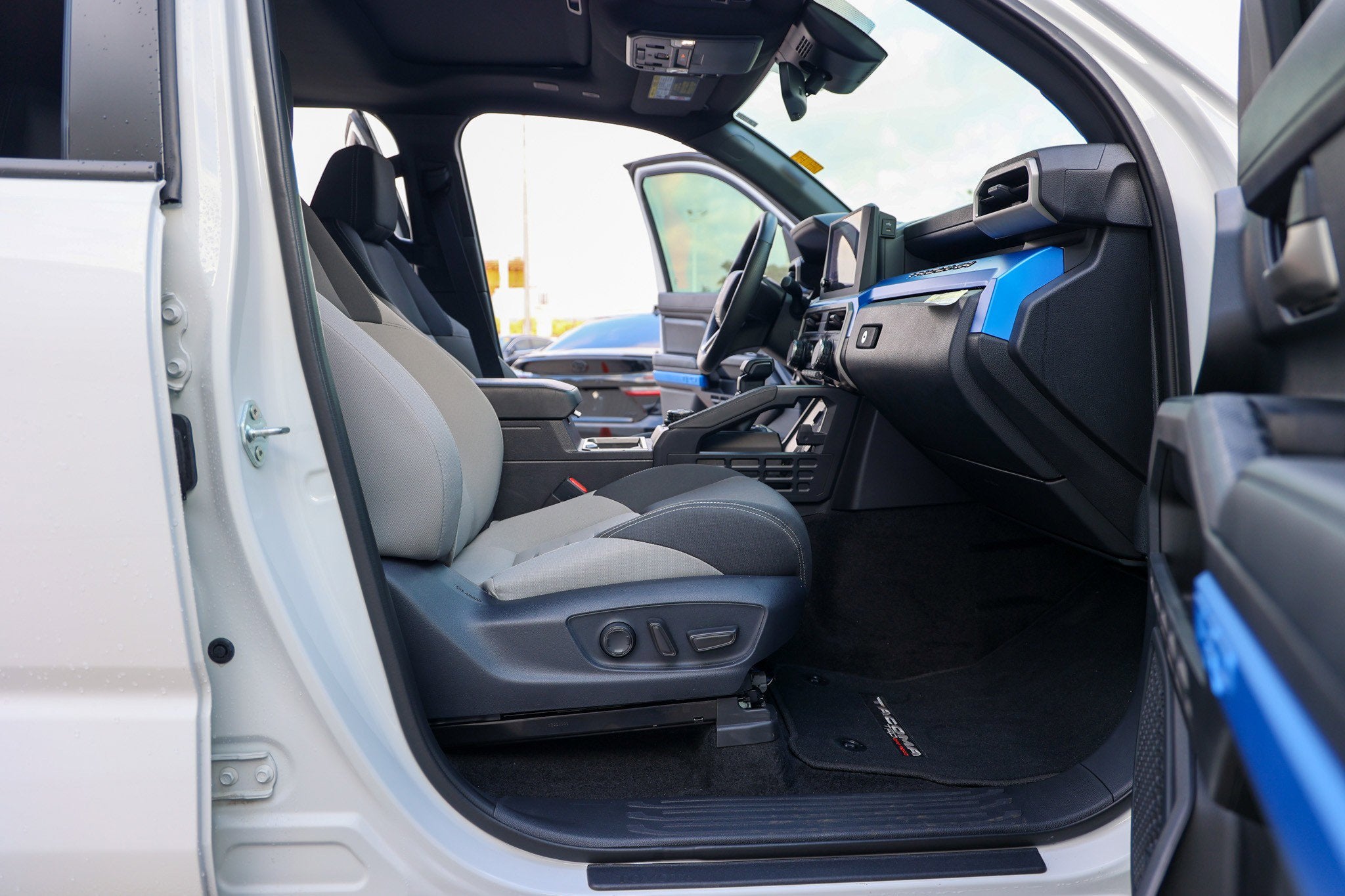 2024 Toyota TACOMA TRD OFFRD TRD Off Road Hybrid